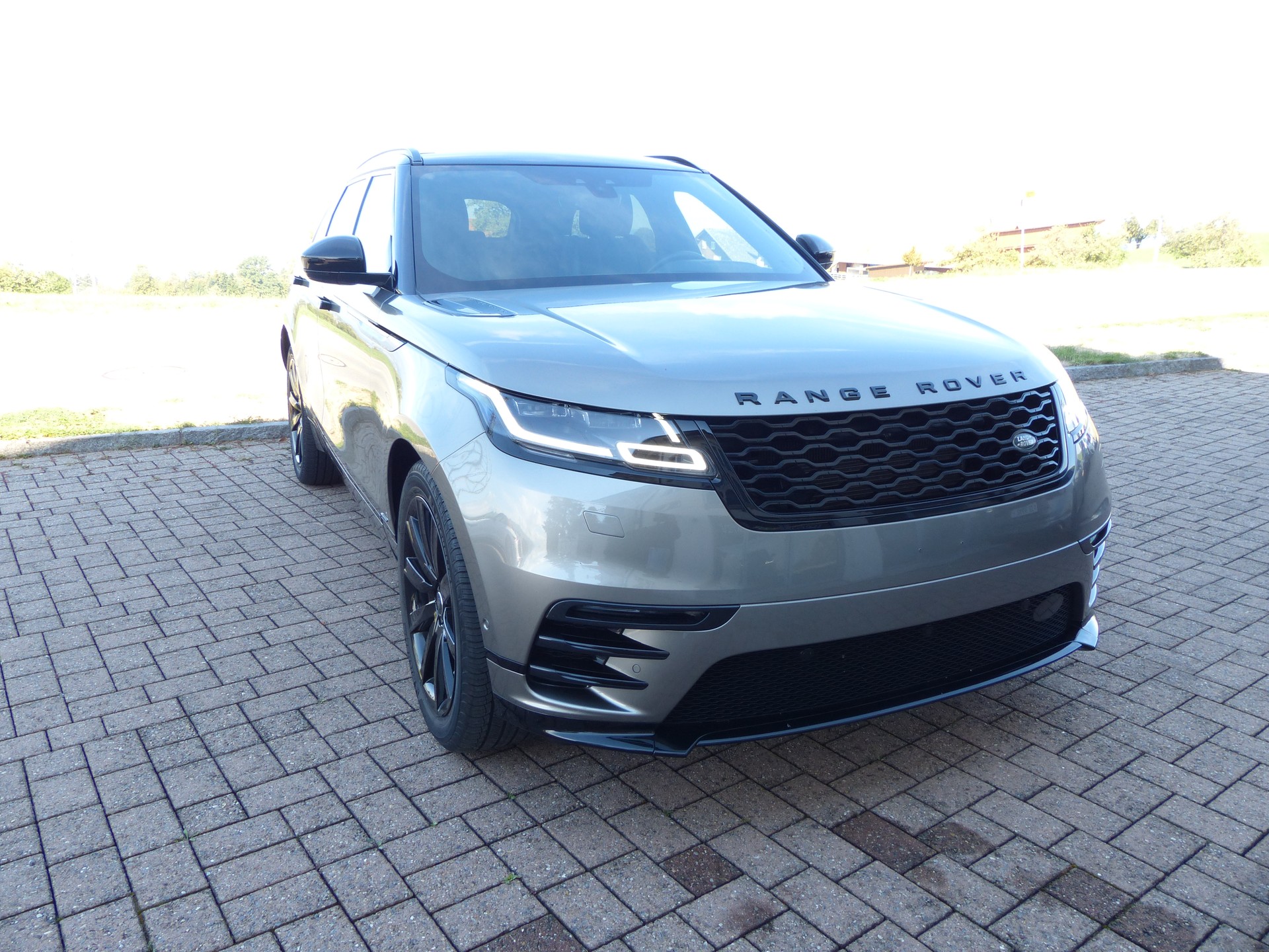 LAND ROVER Range Rover Velar R-Dynamic P 300 SE Automatic-image-30