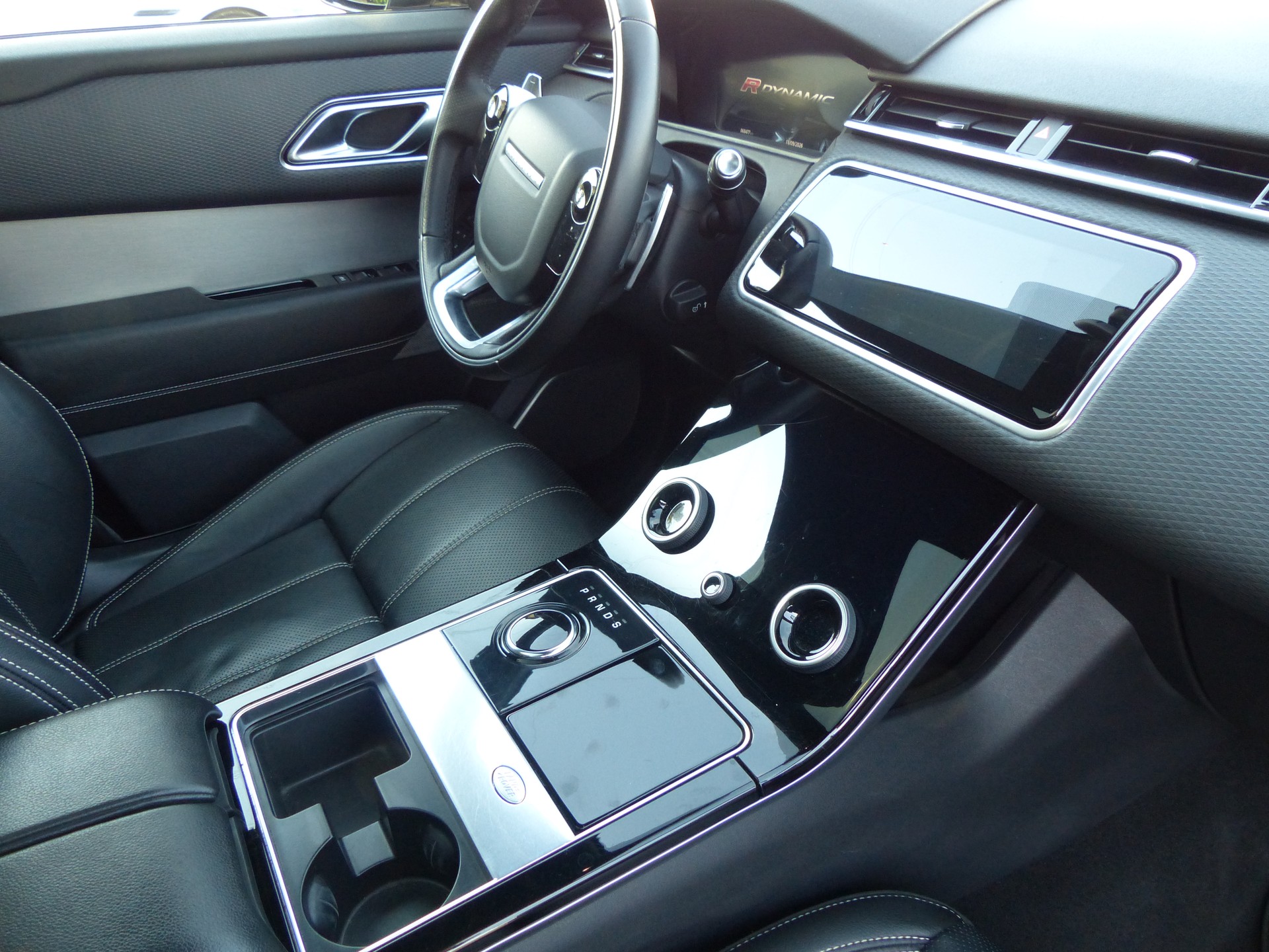 LAND ROVER Range Rover Velar R-Dynamic P 300 SE Automatic-image-22
