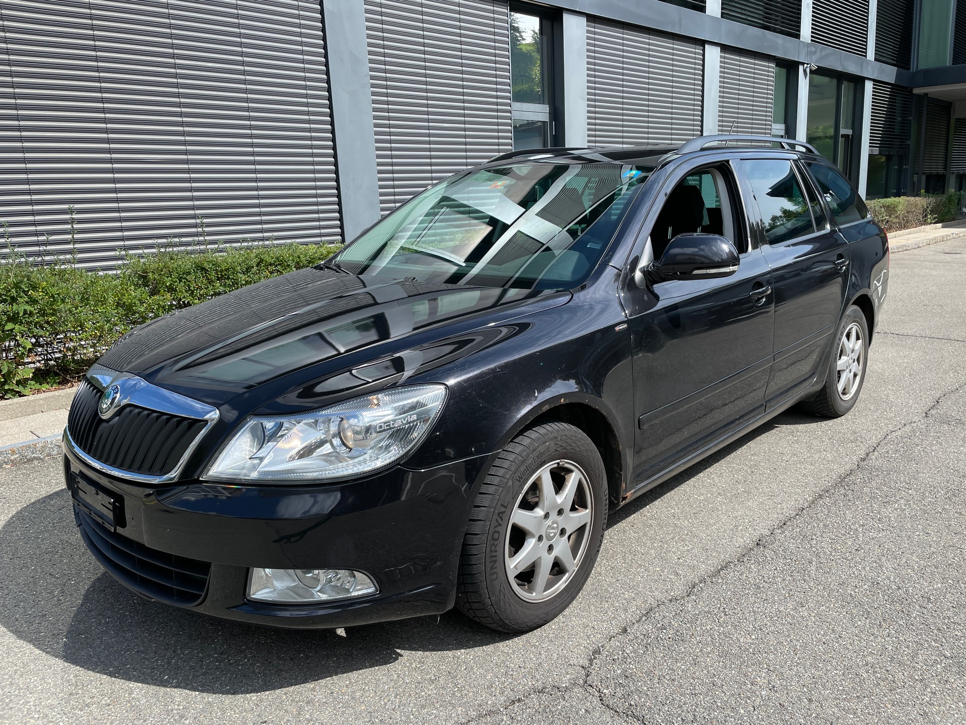 SKODA Octavia Combi 1.8 TSI Adventure 4x4-image-0