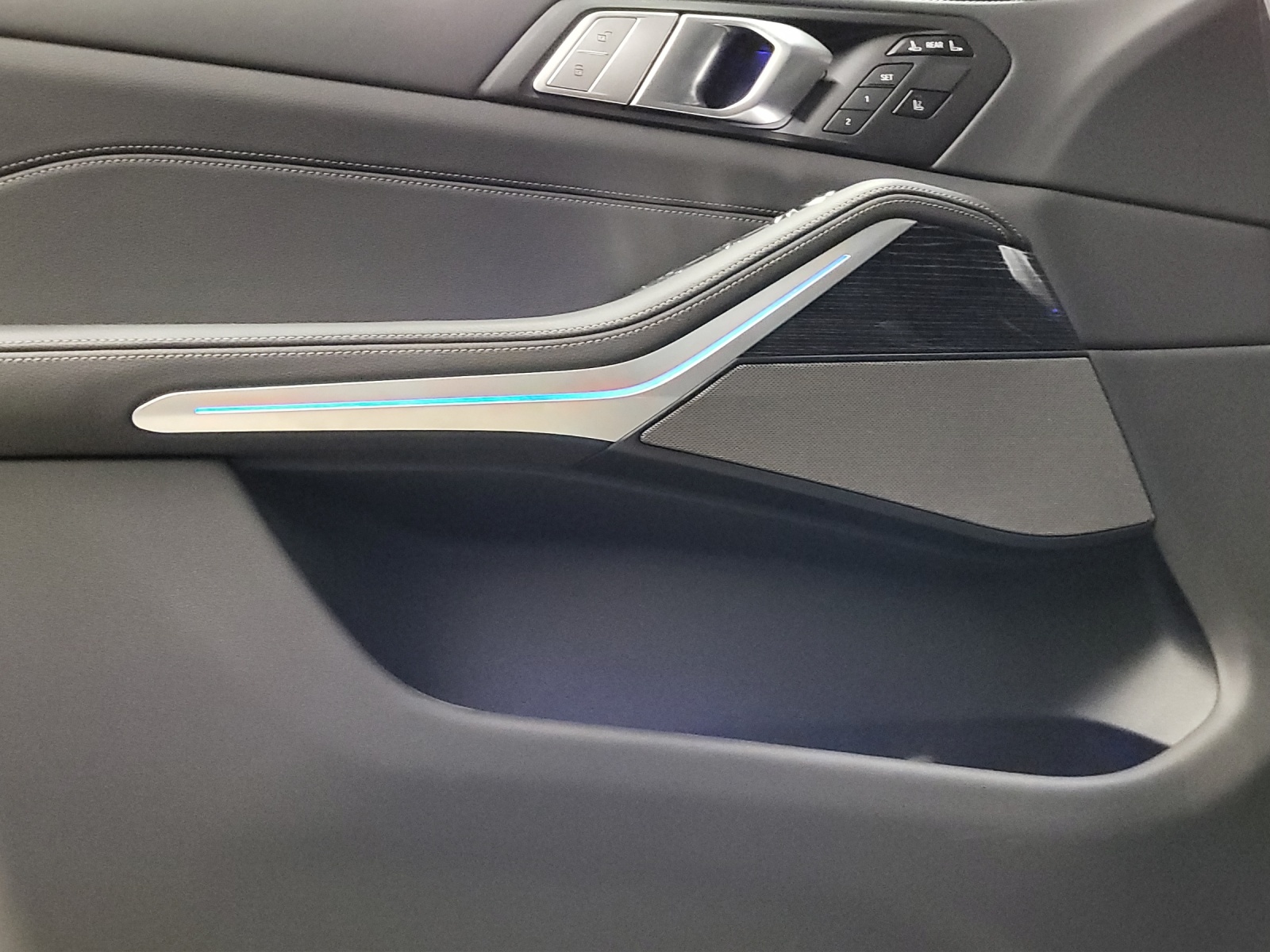 BMW X7 xDrive 48V 40d-image-17