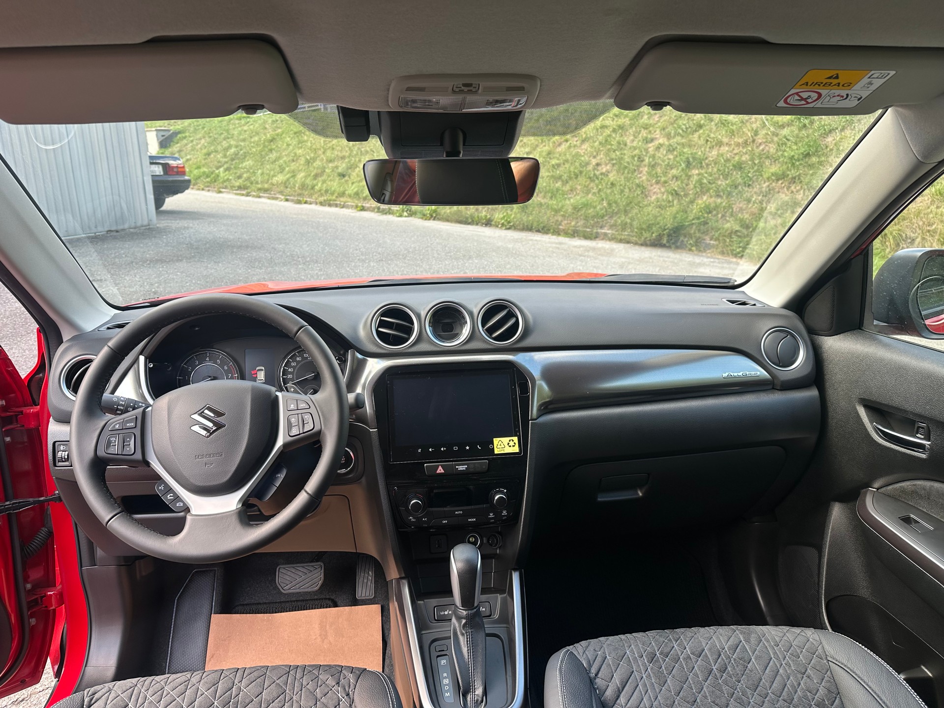 SUZUKI Vitara 1.4 Boosterjet Compact Top 4x4 Hybrid Automatic-image-11
