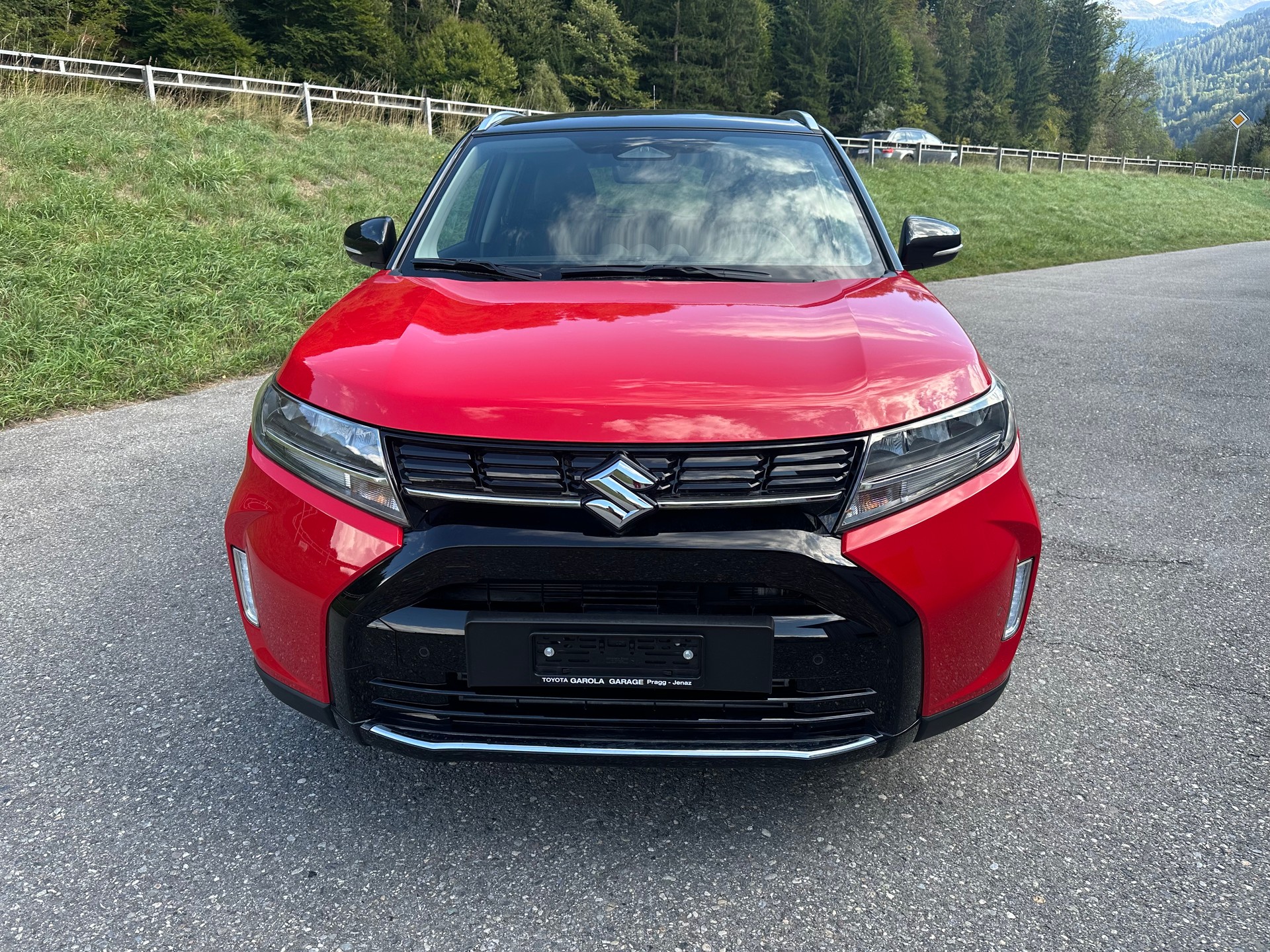 SUZUKI Vitara 1.4 Boosterjet Compact Top 4x4 Hybrid Automatic-image-2