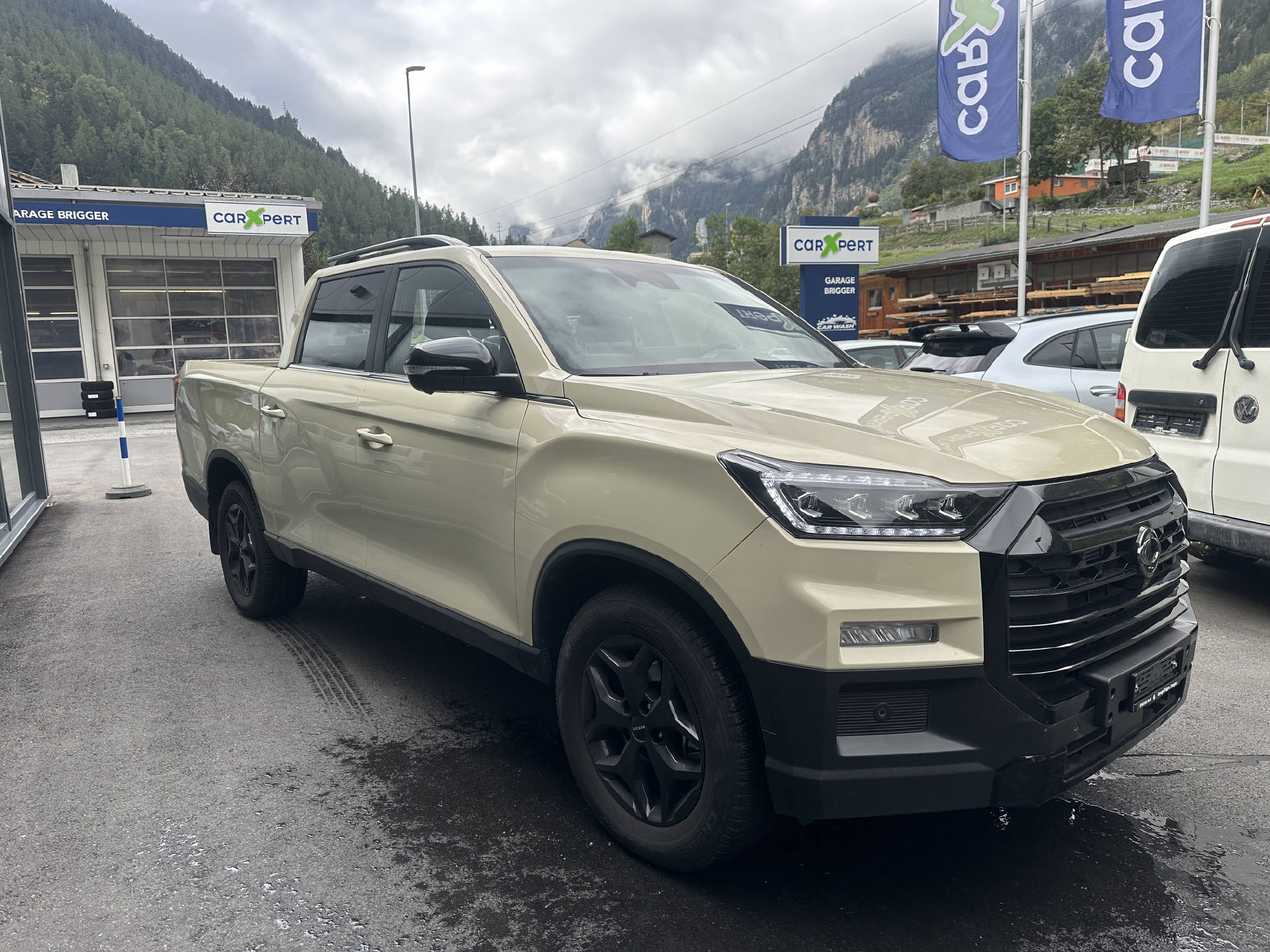 KGM-SsangYong Grand Musso 2.2 e-XDI Blackline-image-1