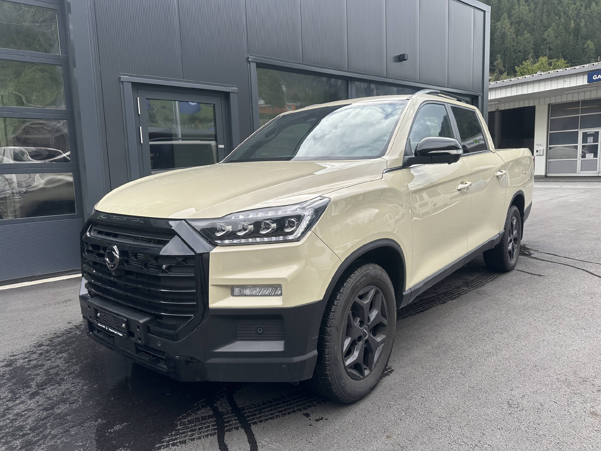 KGM-SsangYong Grand Musso 2.2 e-XDI Blackline-image-7