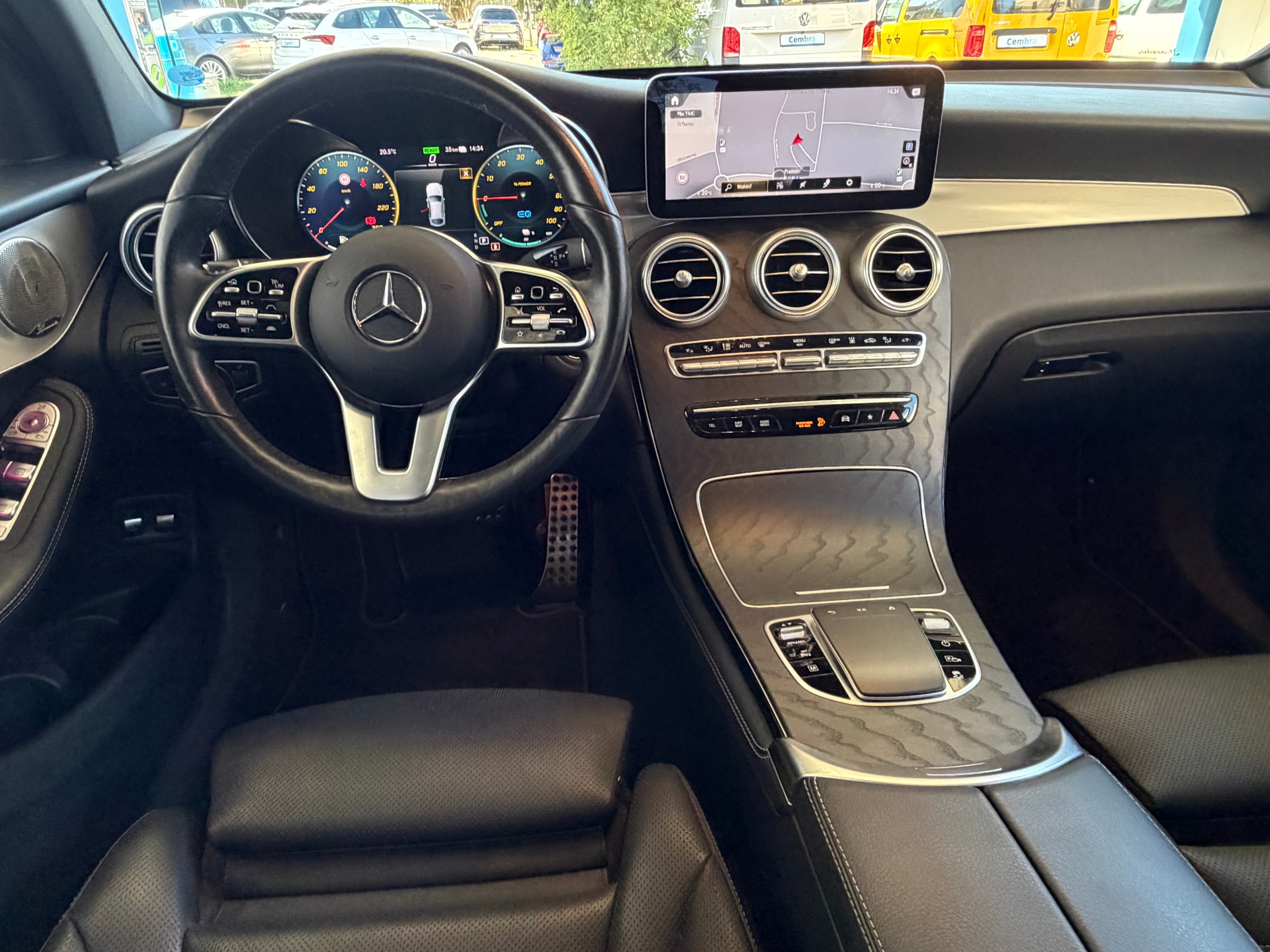 MERCEDES-BENZ GLC Coupé 300 e AMG Line 9G-Tronic-image-2