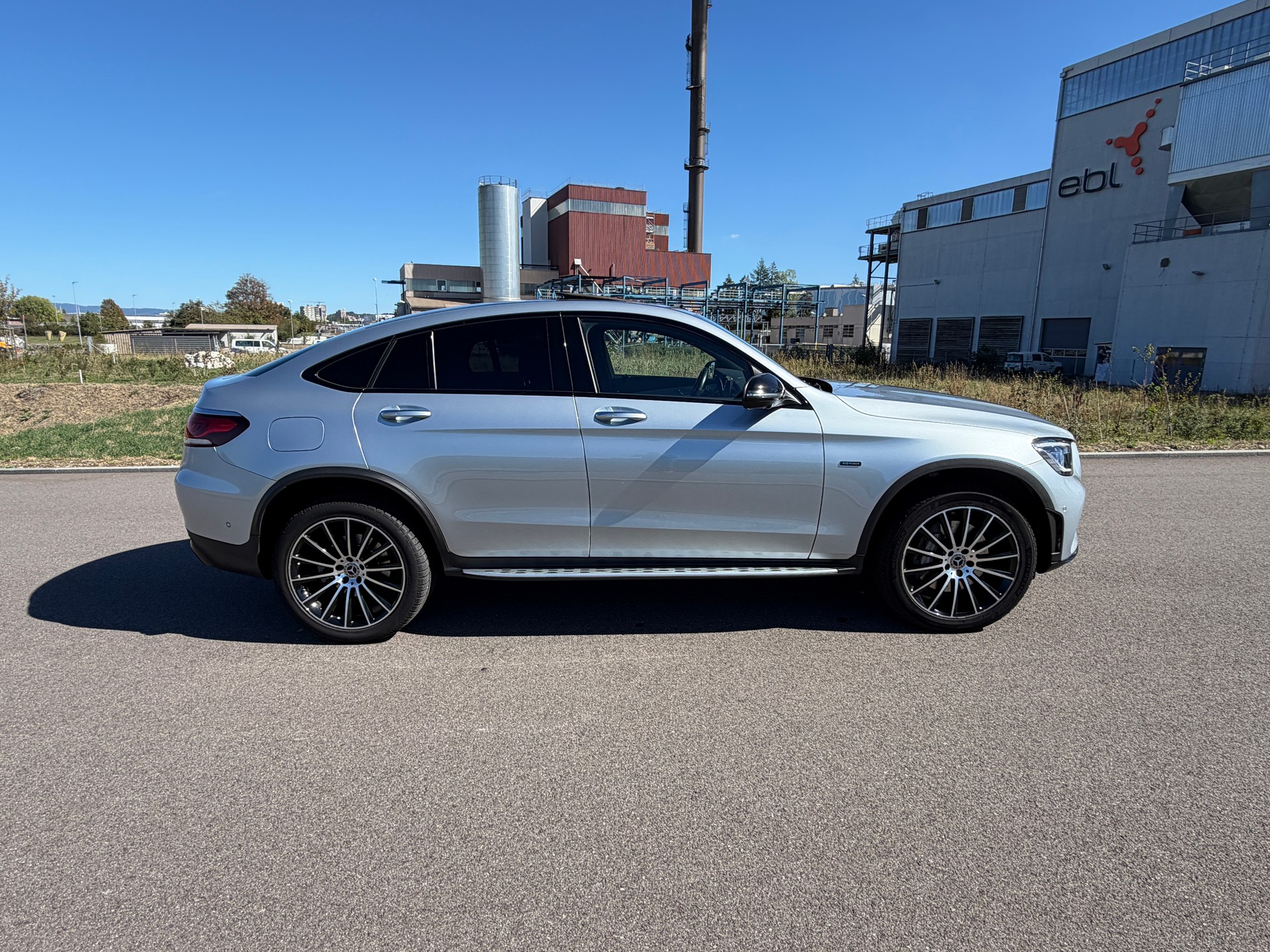 MERCEDES-BENZ GLC Coupé 300 e AMG Line 9G-Tronic-image-10