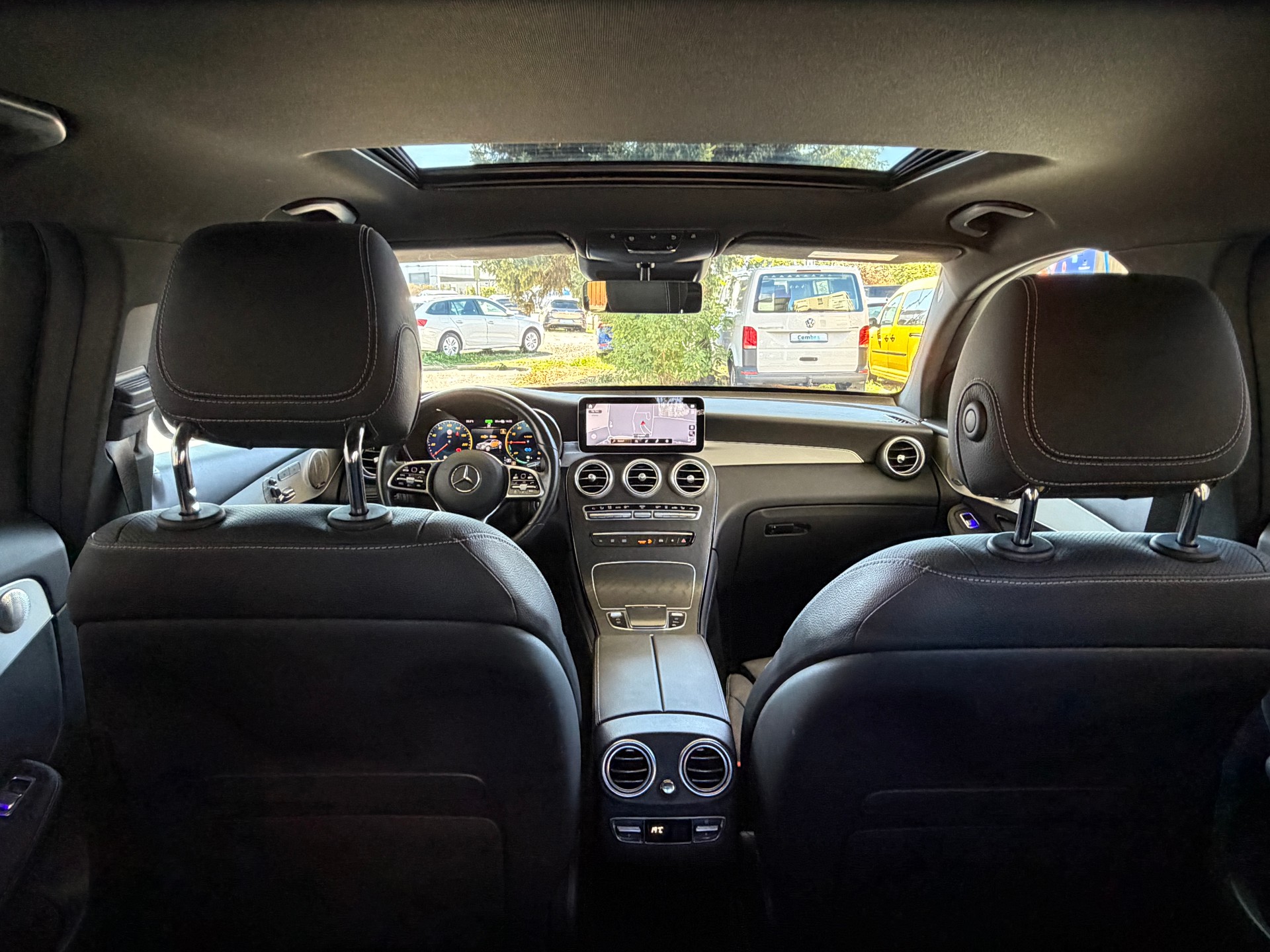 MERCEDES-BENZ GLC Coupé 300 e AMG Line 9G-Tronic-image-17