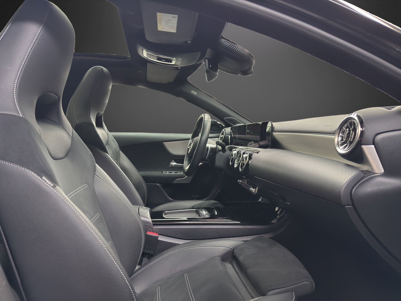 MERCEDES-BENZ A 220 4Matic 8G-DCT-image-11