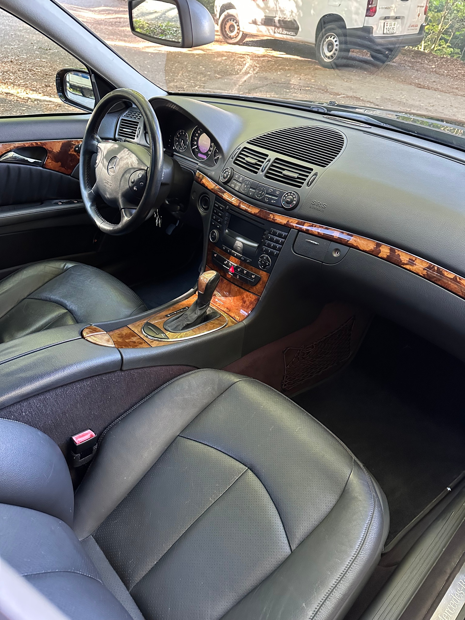 MERCEDES-BENZ Mercedes Benz 320CDI Elegance-image-4