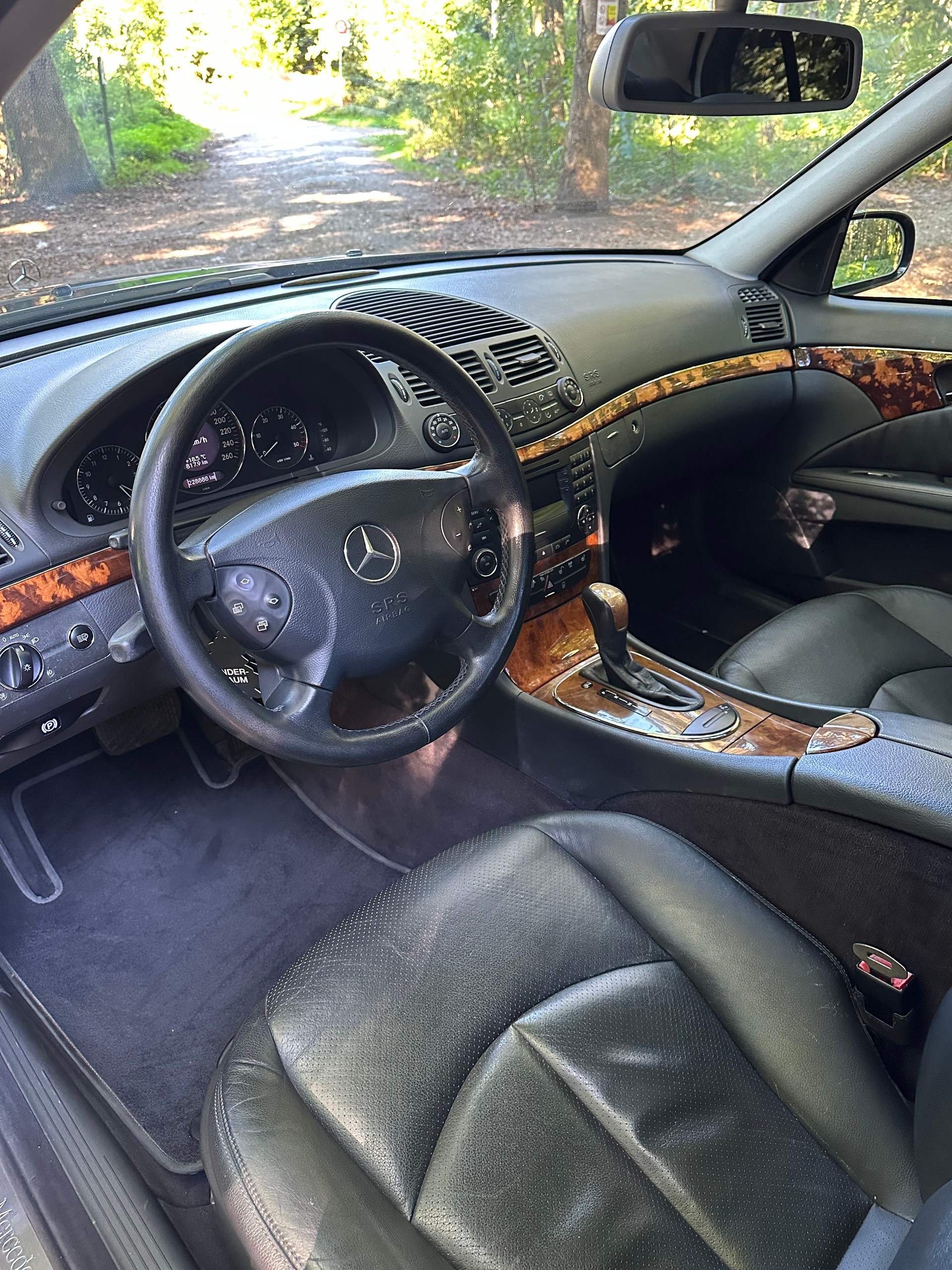MERCEDES-BENZ Mercedes Benz 320CDI Elegance-image-8