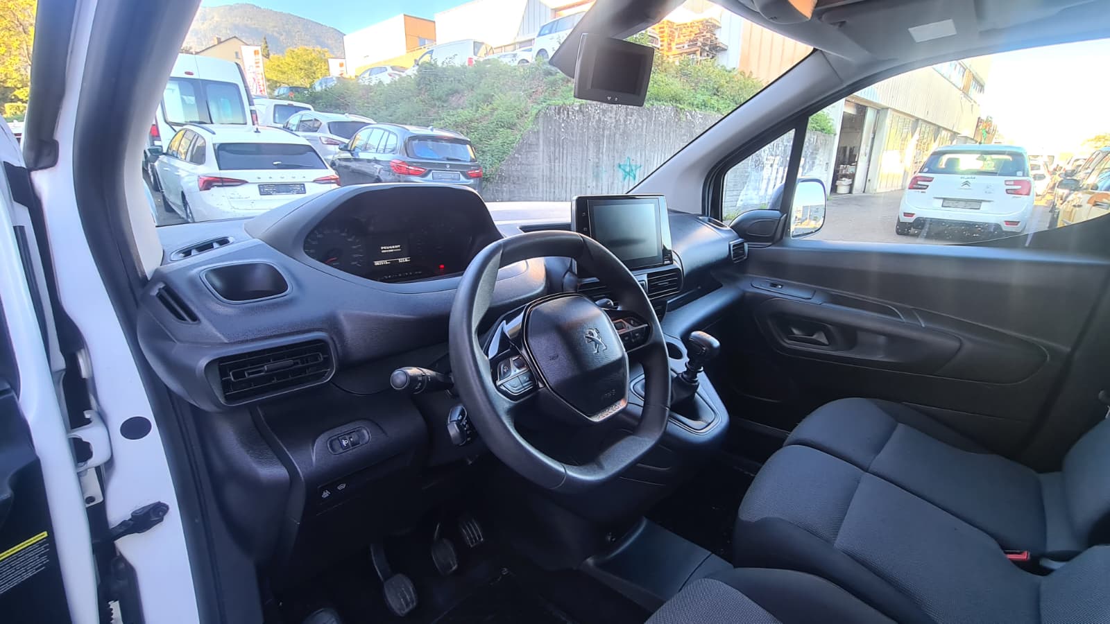 PEUGEOT Partner 1.5 Blue HDi s/s Asphalt 1000kg ** 130 PS ** 3-Plätzer ** RF-Kamera ** Frischn Ab MFK & Service **-image-18