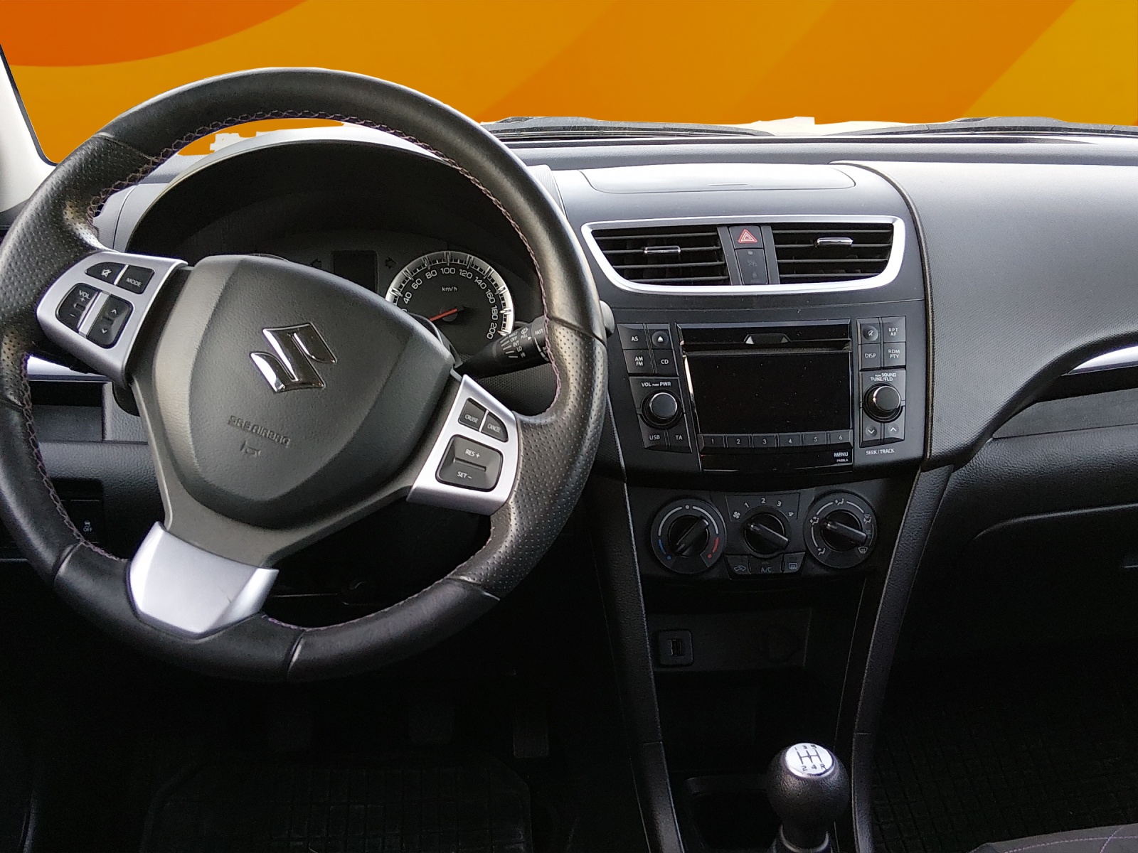 SUZUKI Swift 1.2i 16V Compact Top-image-8