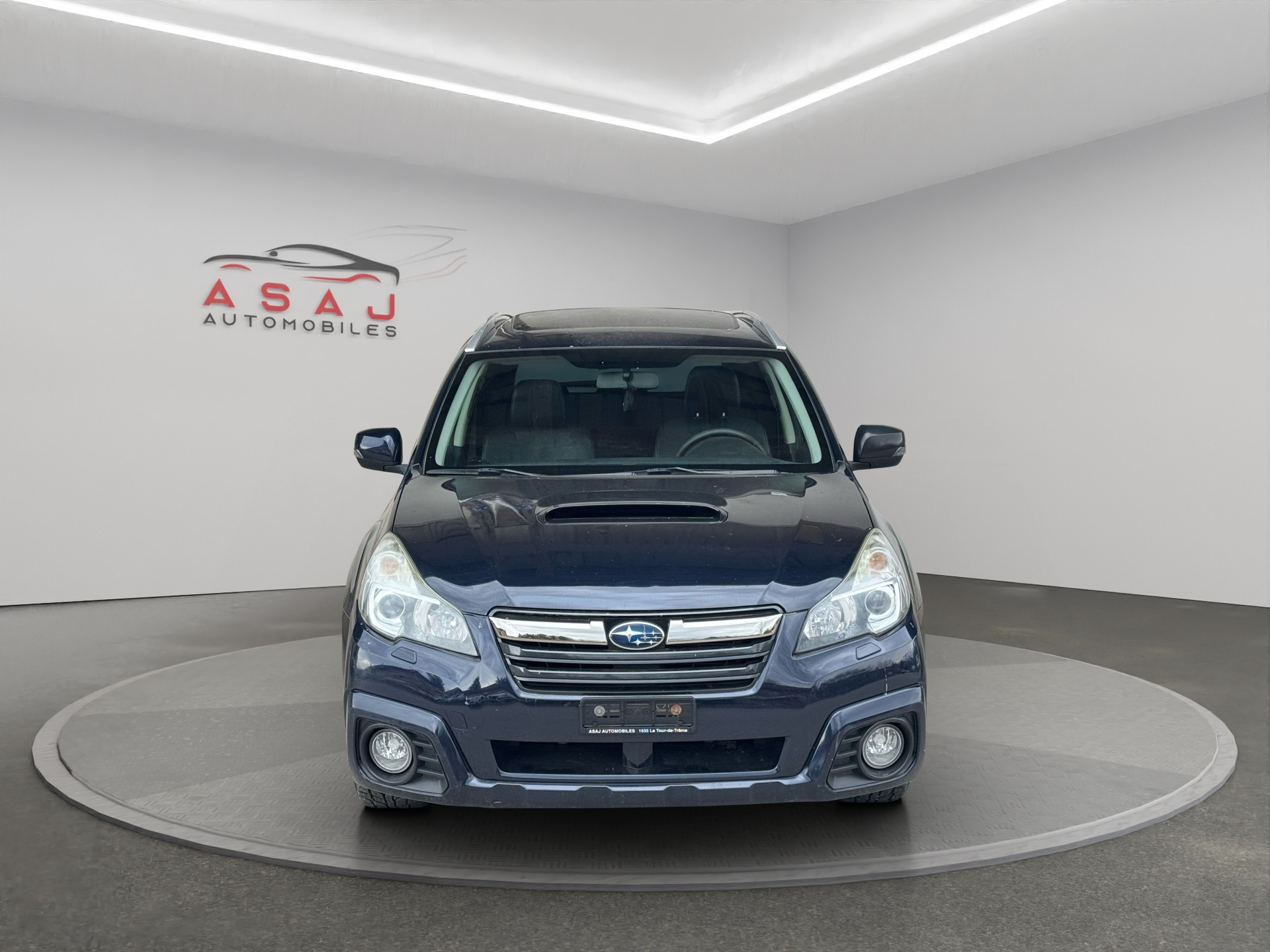 SUBARU Outback 2.0D Swiss Classic AWD Lineartronic-image-1