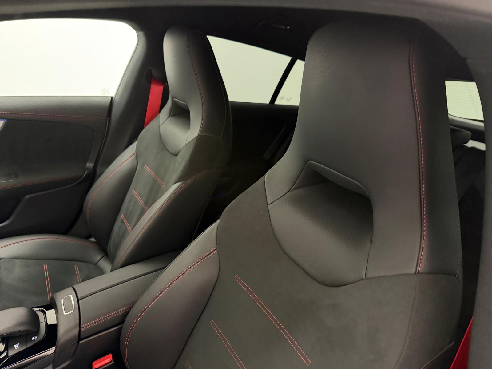 MERCEDES-BENZ CLA-Klasse Shooting Brake CLA 35 AMG 4matic-image-13
