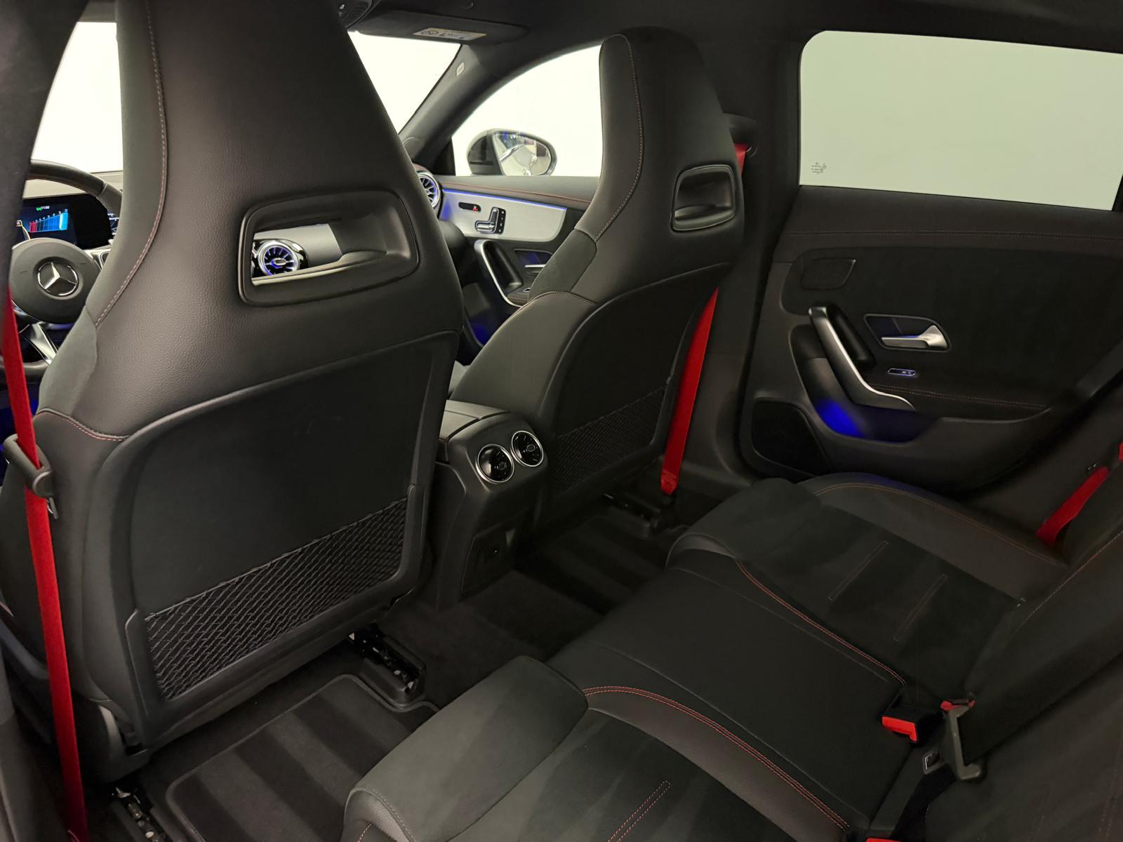MERCEDES-BENZ CLA-Klasse Shooting Brake CLA 35 AMG 4matic-image-11