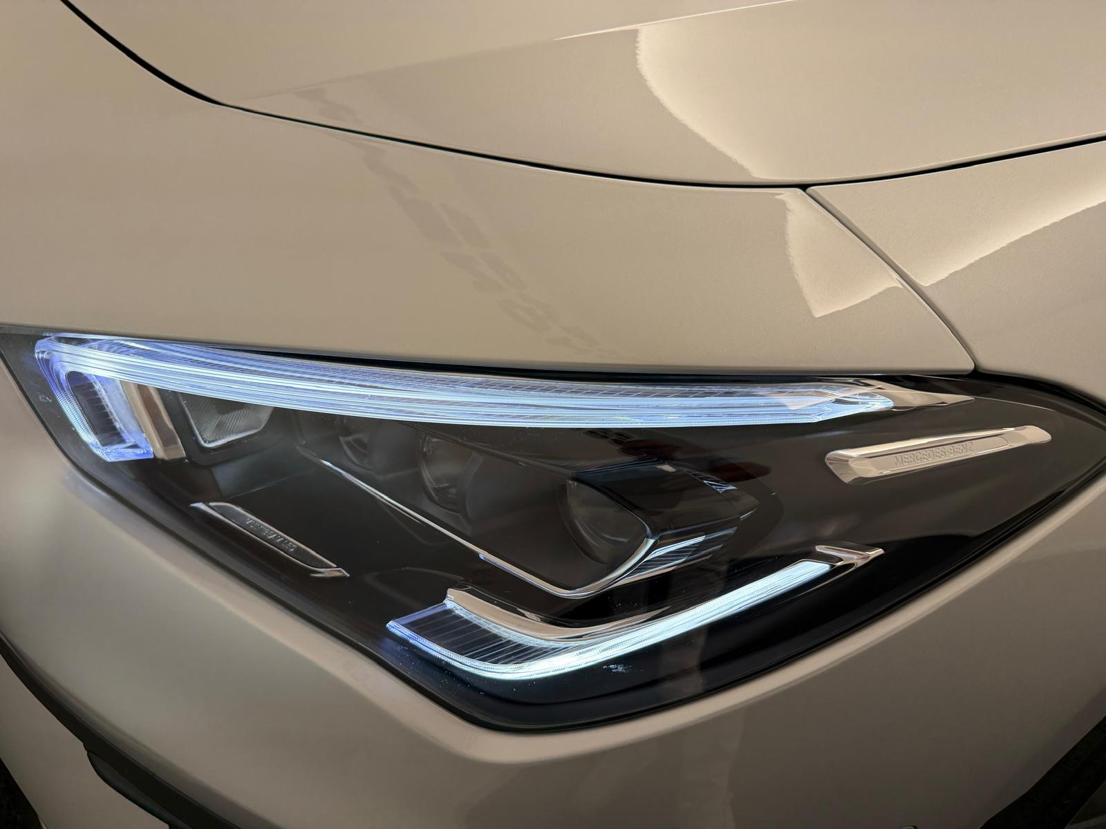 MERCEDES-BENZ CLA-Klasse Shooting Brake CLA 35 AMG 4matic-image-7