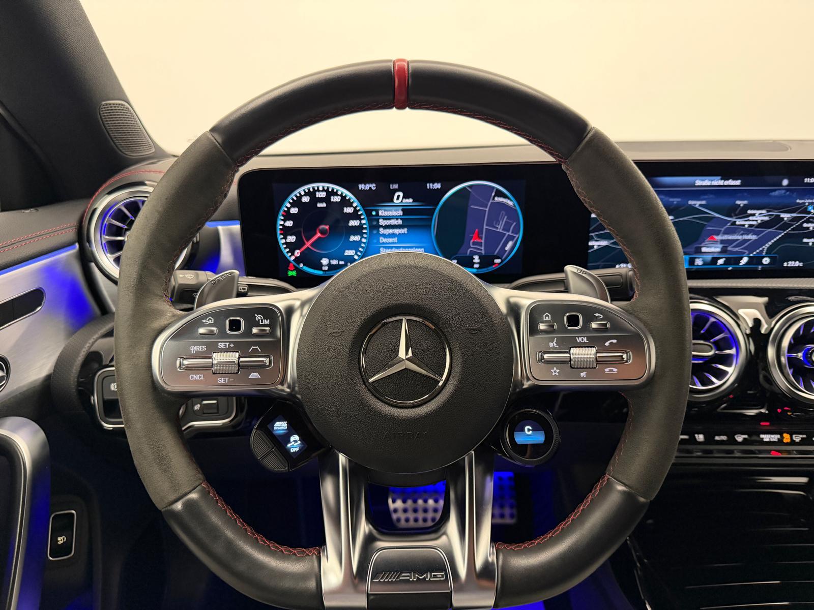 MERCEDES-BENZ CLA-Klasse Shooting Brake CLA 35 AMG 4matic-image-18