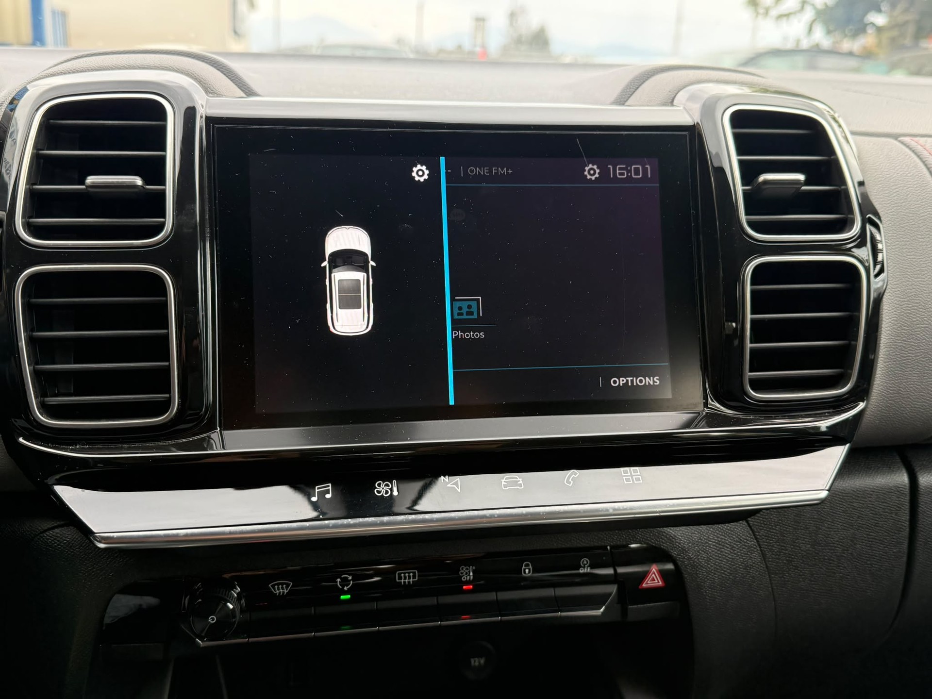 CITROEN C5 Aircross 1.2i PureTech Live-image-12