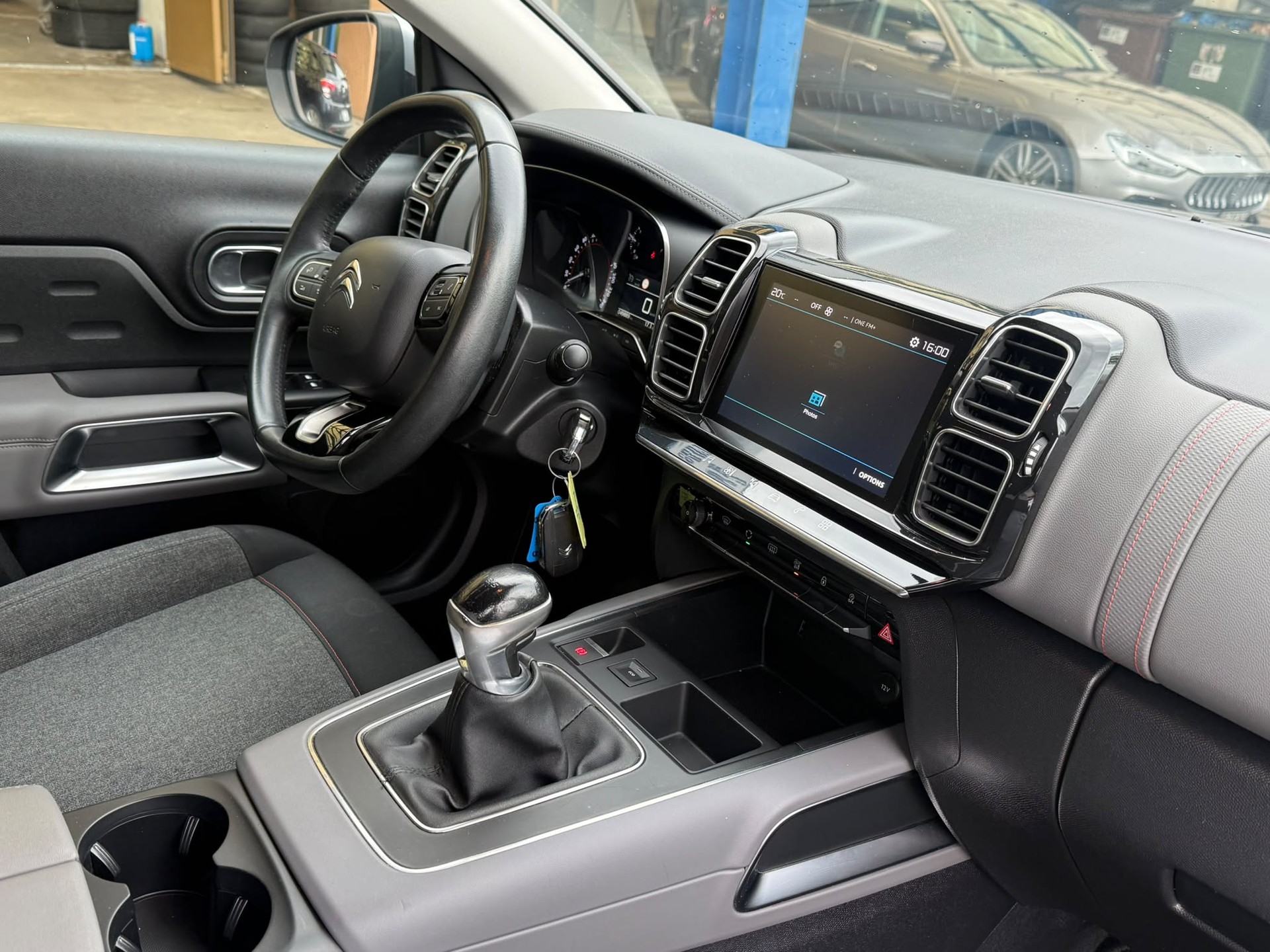 CITROEN C5 Aircross 1.2i PureTech Live-image-8