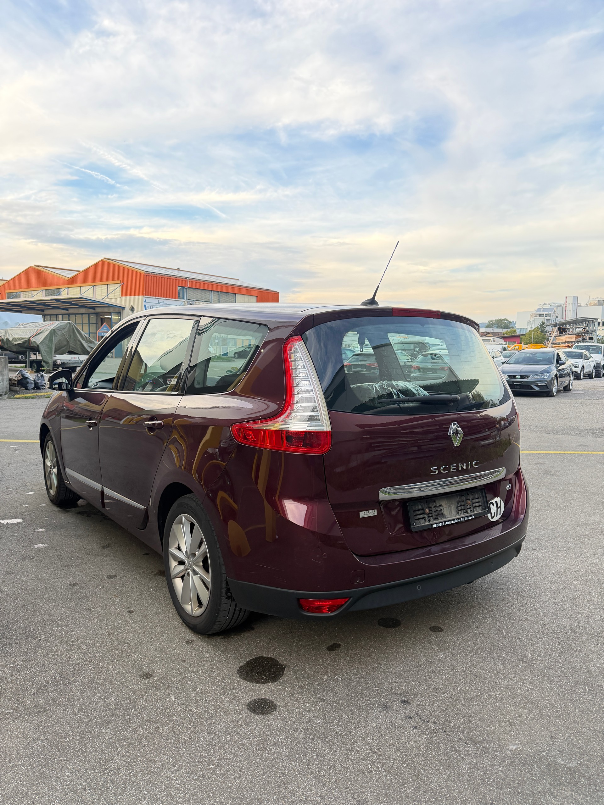 RENAULT Grand Scénic 1.6 dCi Dynamique-image-4