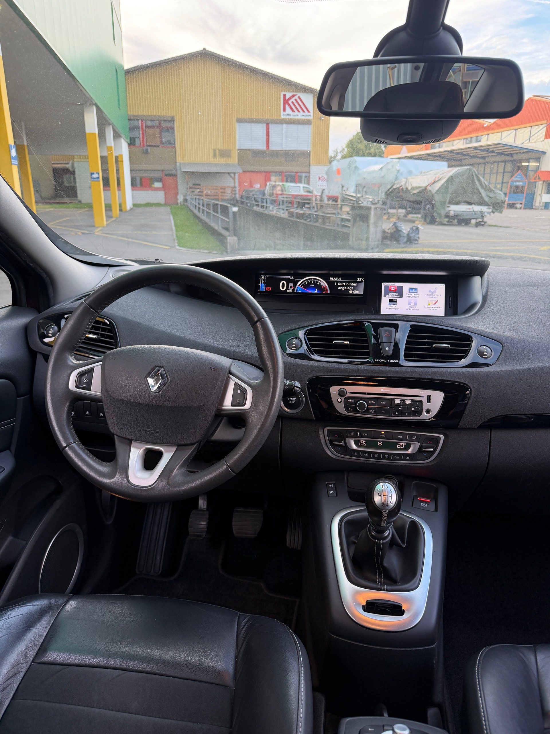 RENAULT Grand Scénic 1.6 dCi Dynamique-image-9