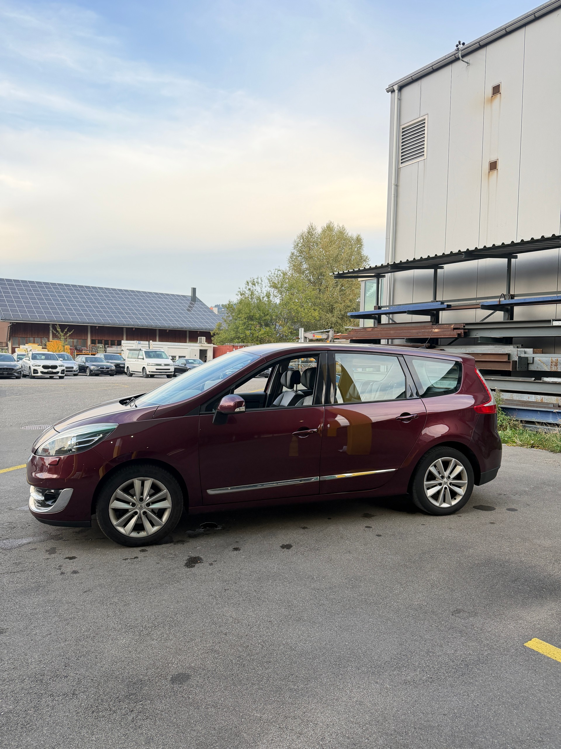 RENAULT Grand Scénic 1.6 dCi Dynamique-image-3
