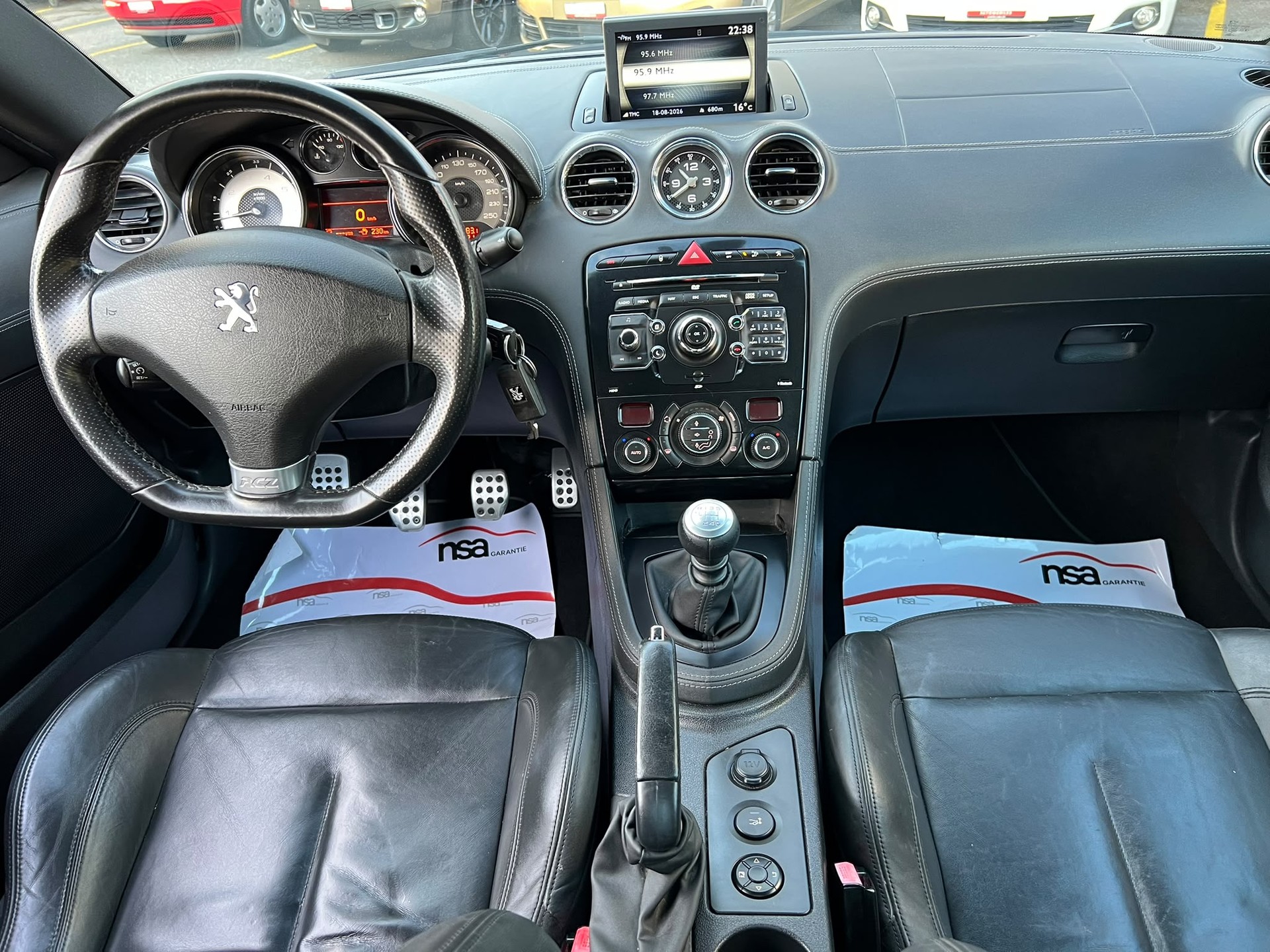 PEUGEOT RCZ 1.6 Turbo-image-8
