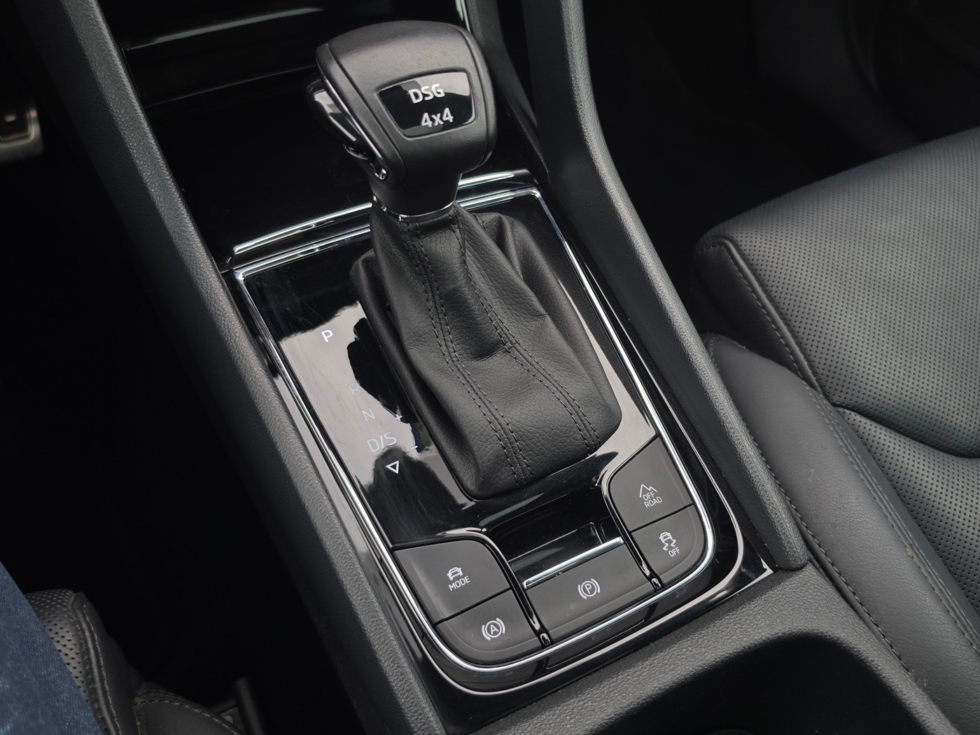 SKODA Kodiaq 2.0 TSI 4x4 L&K-image-13