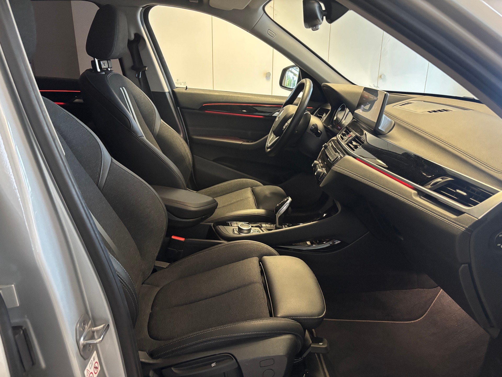 BMW X1 xDrive 18d Sport Line Steptronic-image-7