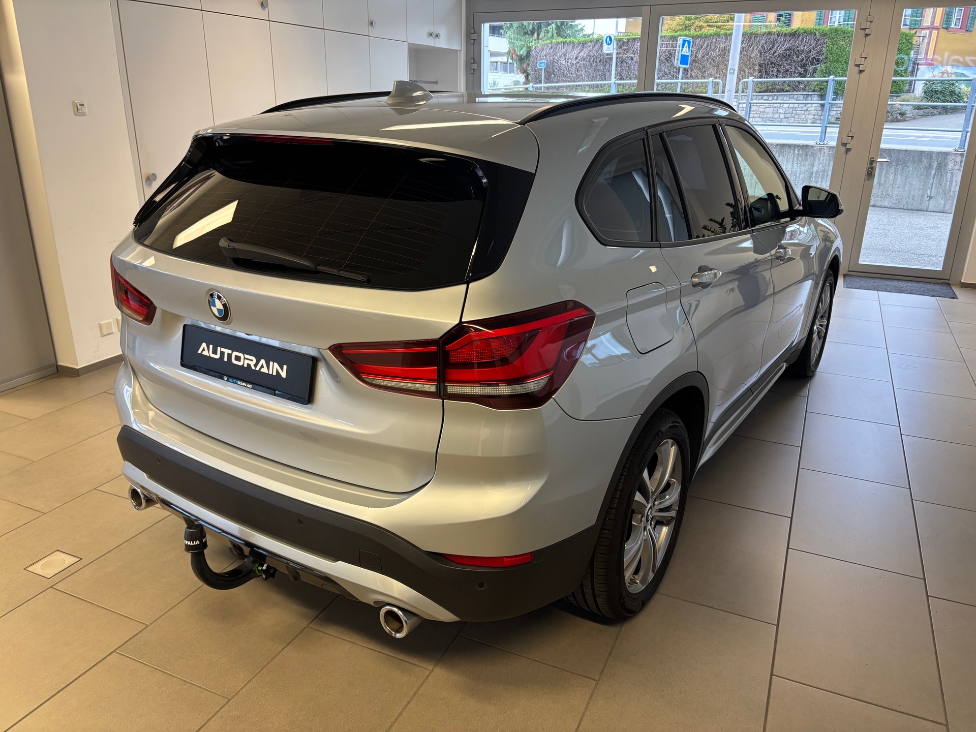 BMW X1 xDrive 18d Sport Line Steptronic-image-2