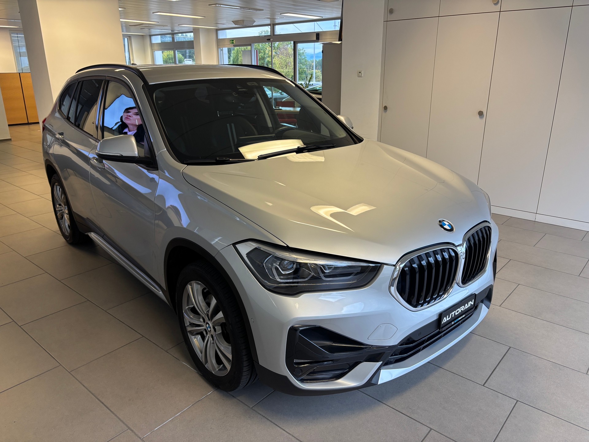 BMW X1 xDrive 18d Sport Line Steptronic-image-1