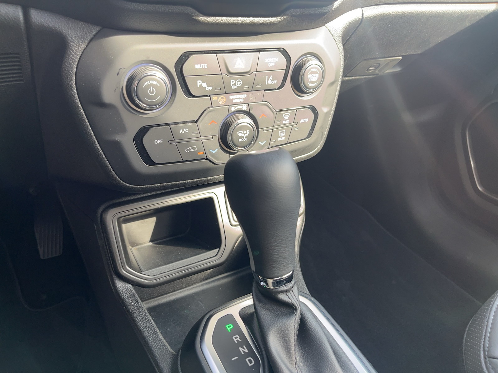 JEEP Renegade 1.5 Turbo Summit-image-14