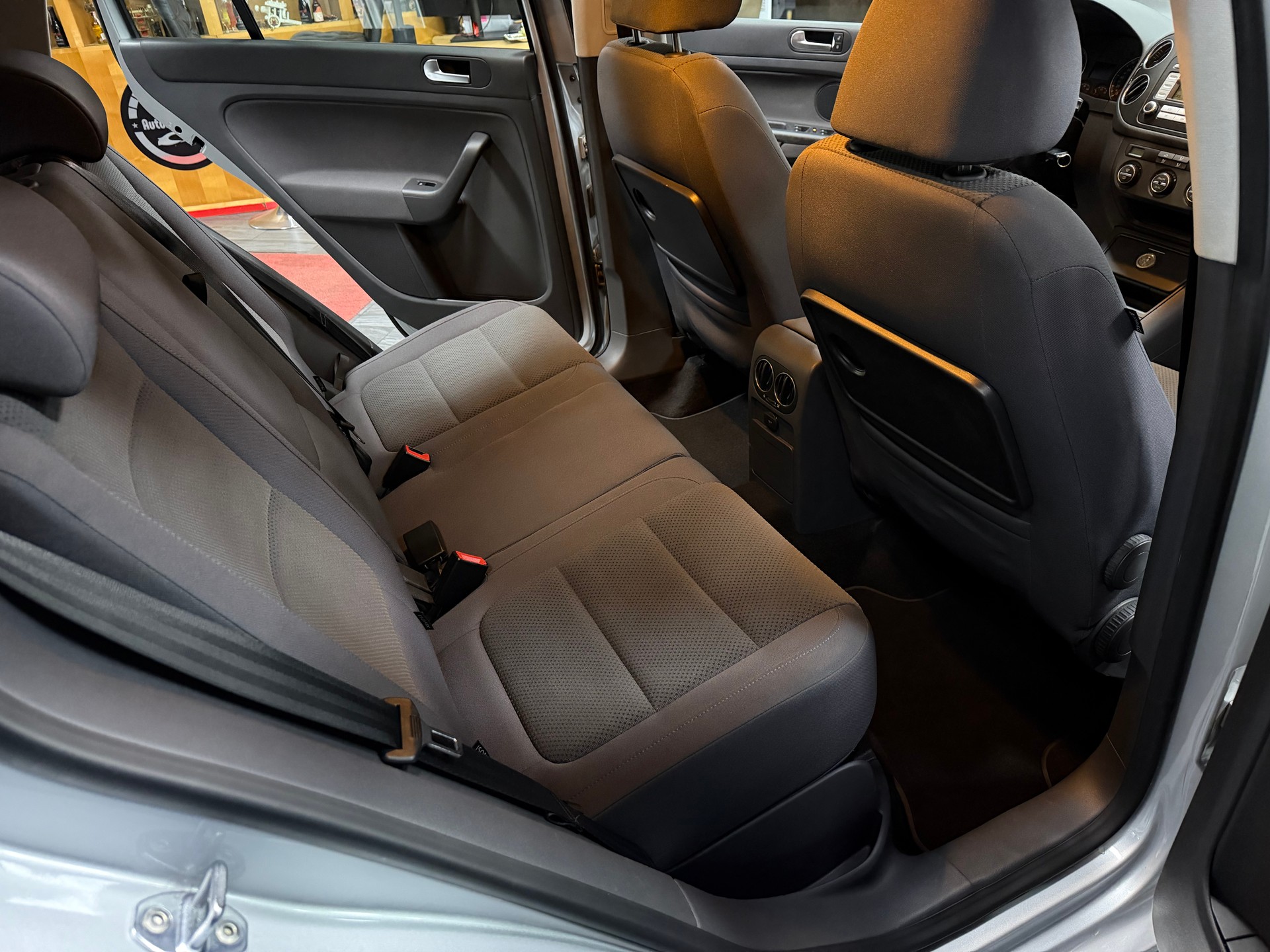 VW Golf Plus 2.0 FSI Comfortline-image-9