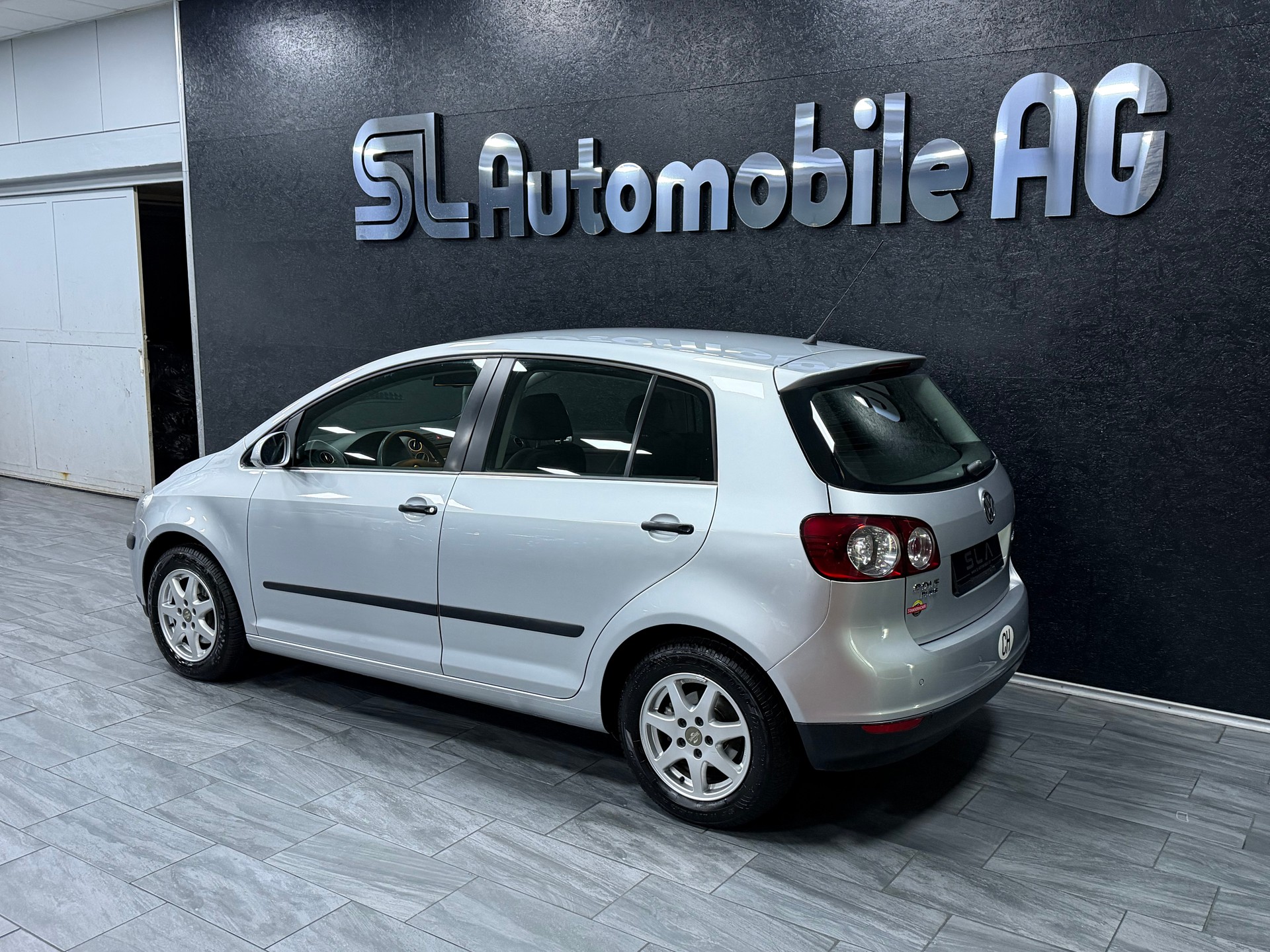 VW Golf Plus 2.0 FSI Comfortline-image-3