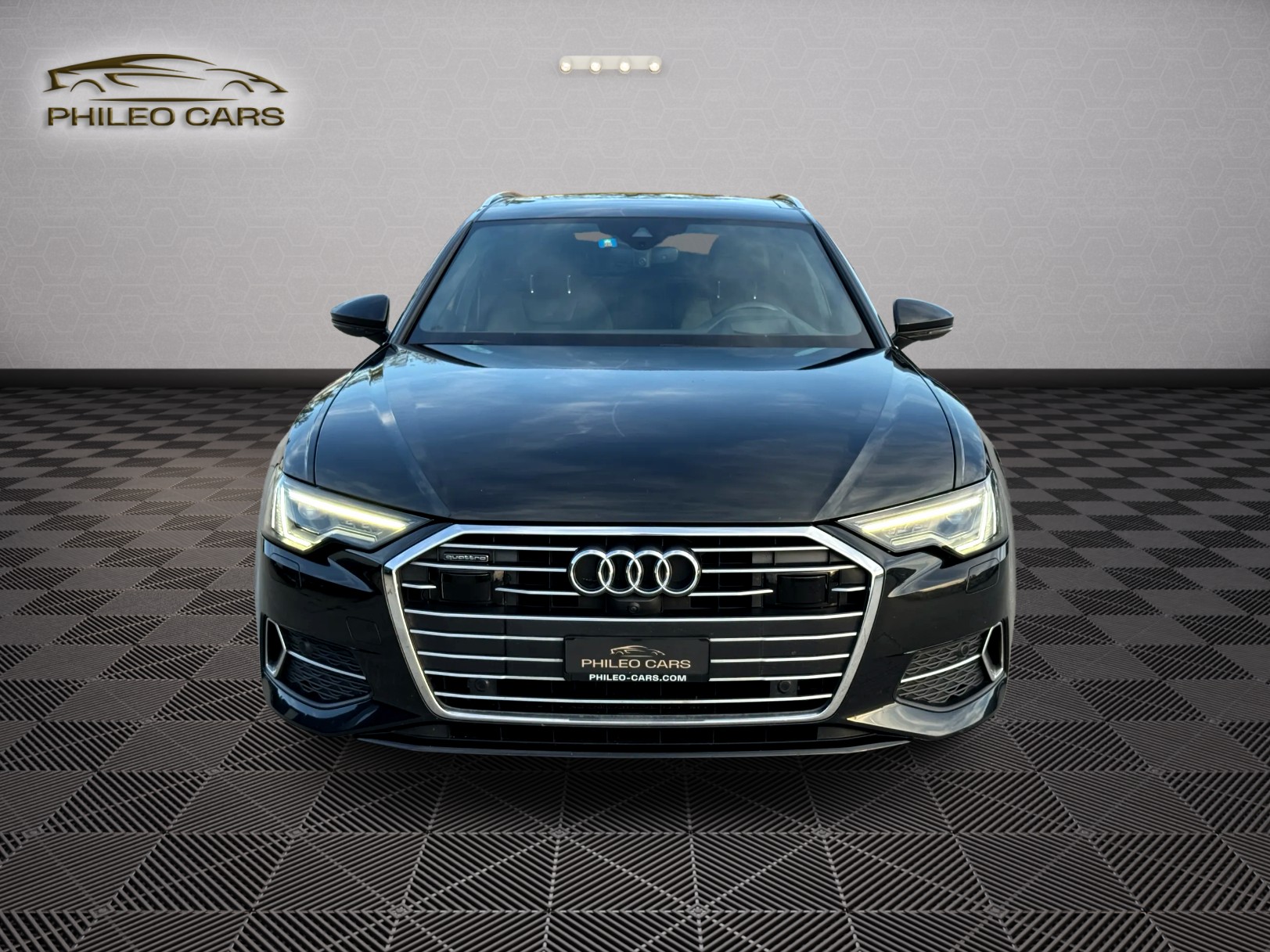 AUDI A6 Avant 40 TDI Sport Attraction quattro S-tronic S line-image-1
