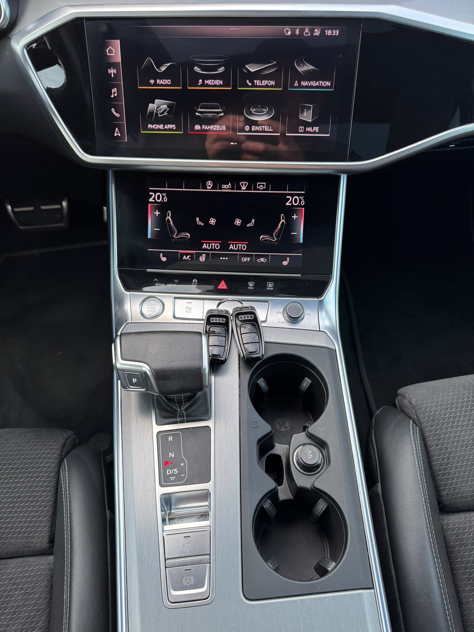 AUDI A6 Avant 40 TDI Sport Attraction quattro S-tronic S line-image-9