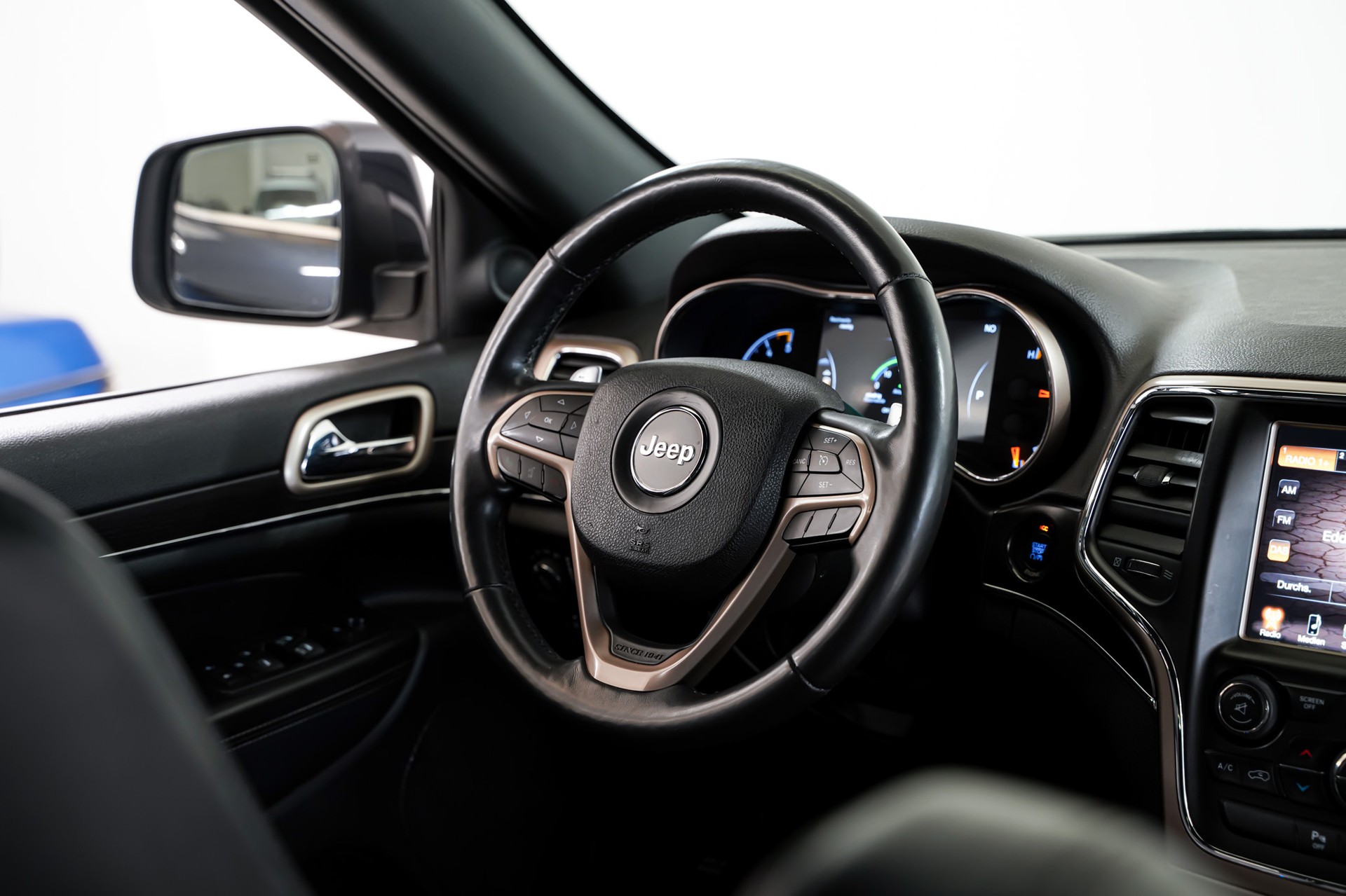 JEEP Grand Cherokee 3.0 CRD Limited Automatic-image-17