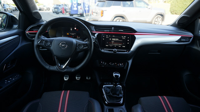 OPEL Corsa 1.2 TP GS-Line-image-13