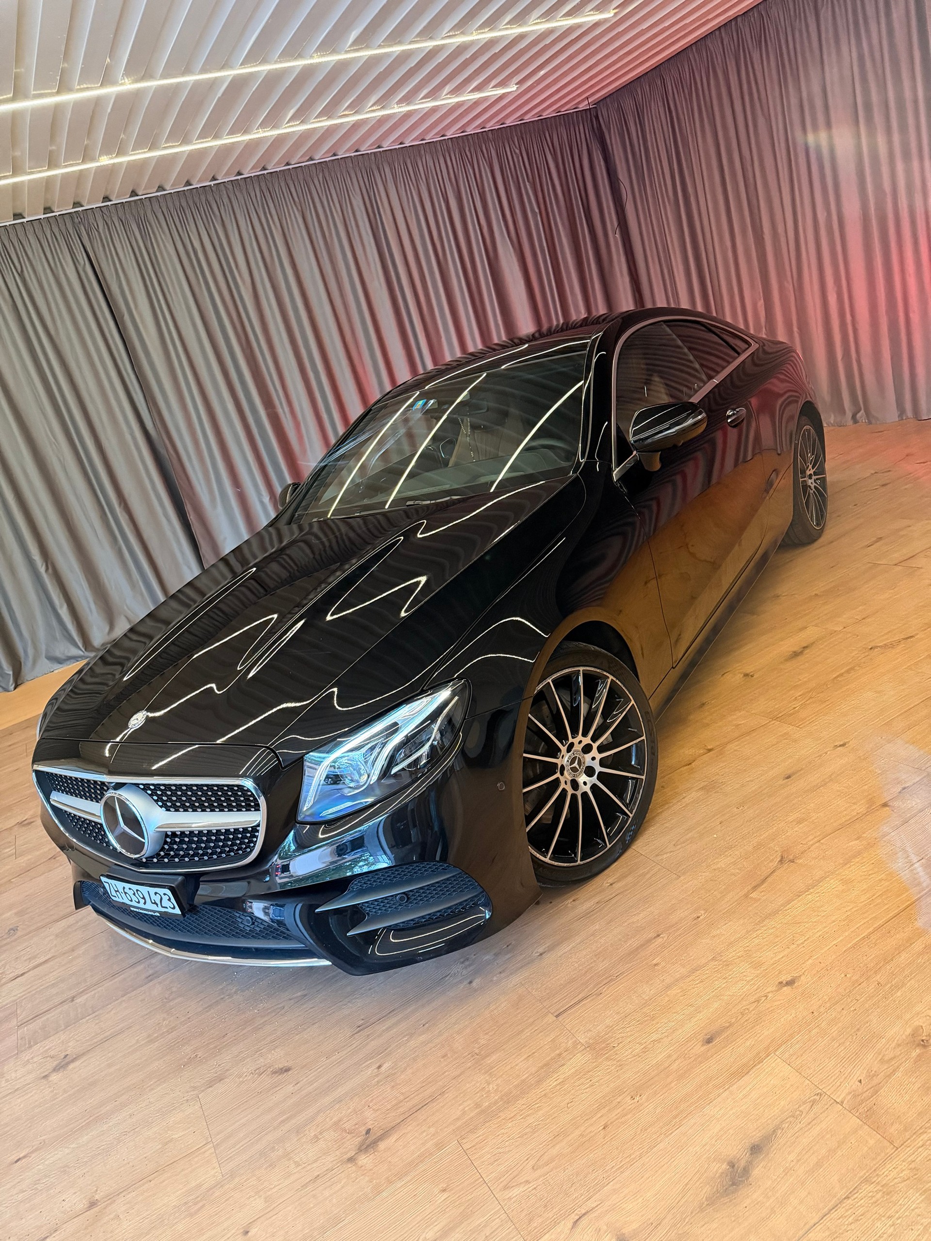 MERCEDES-BENZ E 400 AMG Line 4matic-image-6