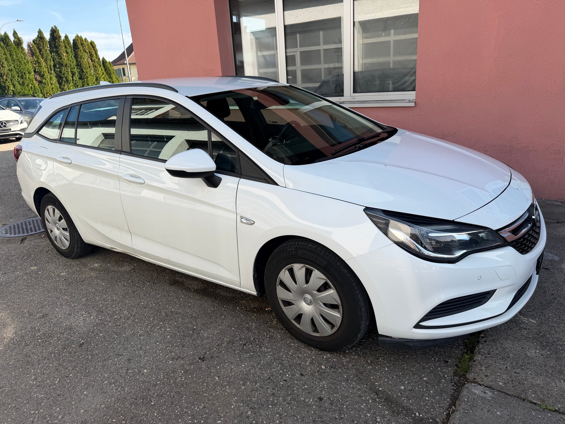 OPEL Astra Sports Tourer 1.6 CDTi ecoFLEX-image-2