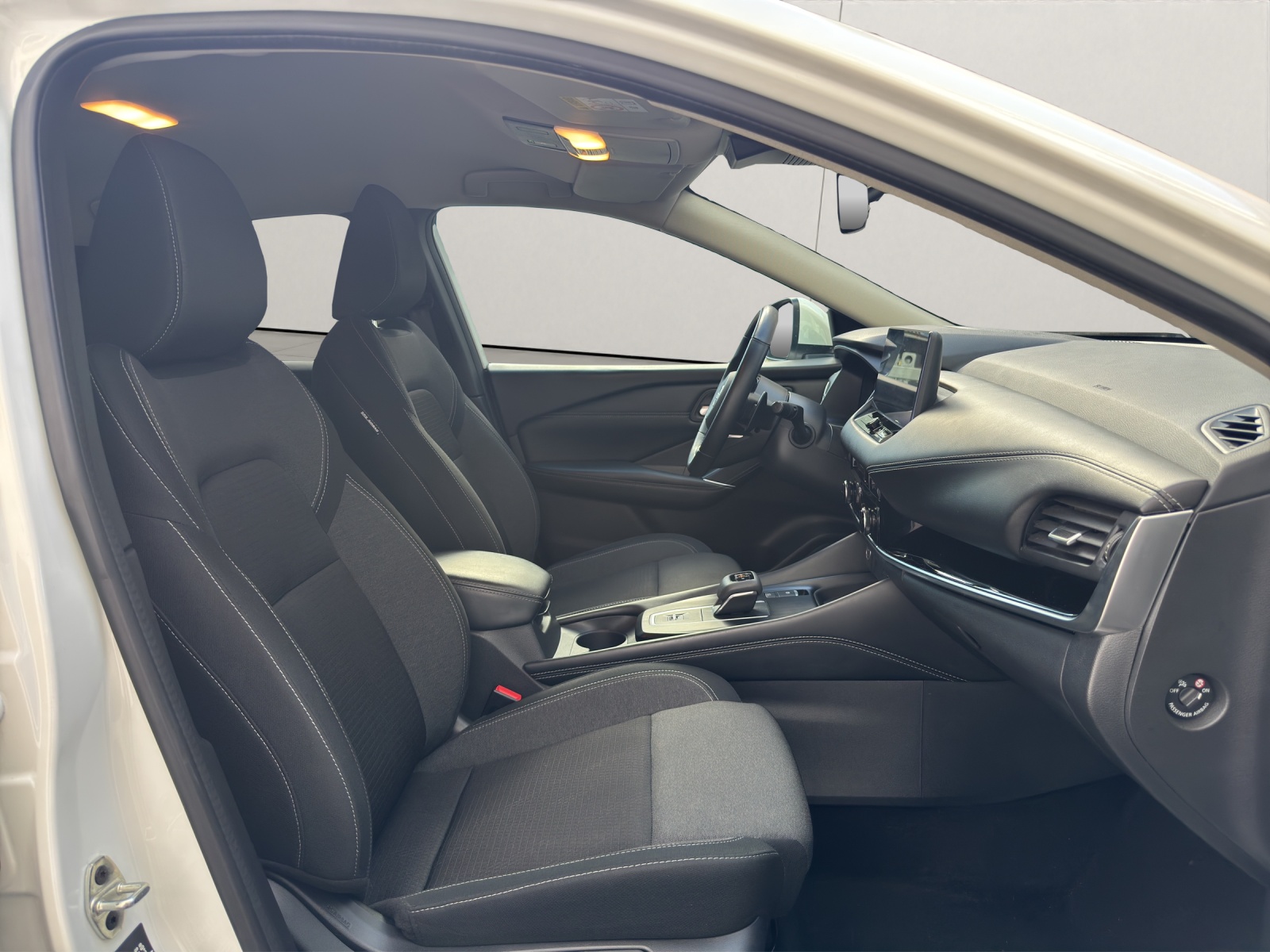 NISSAN Qashqai 1.3 DIG-T MHEV Acenta Xtronic-image-11