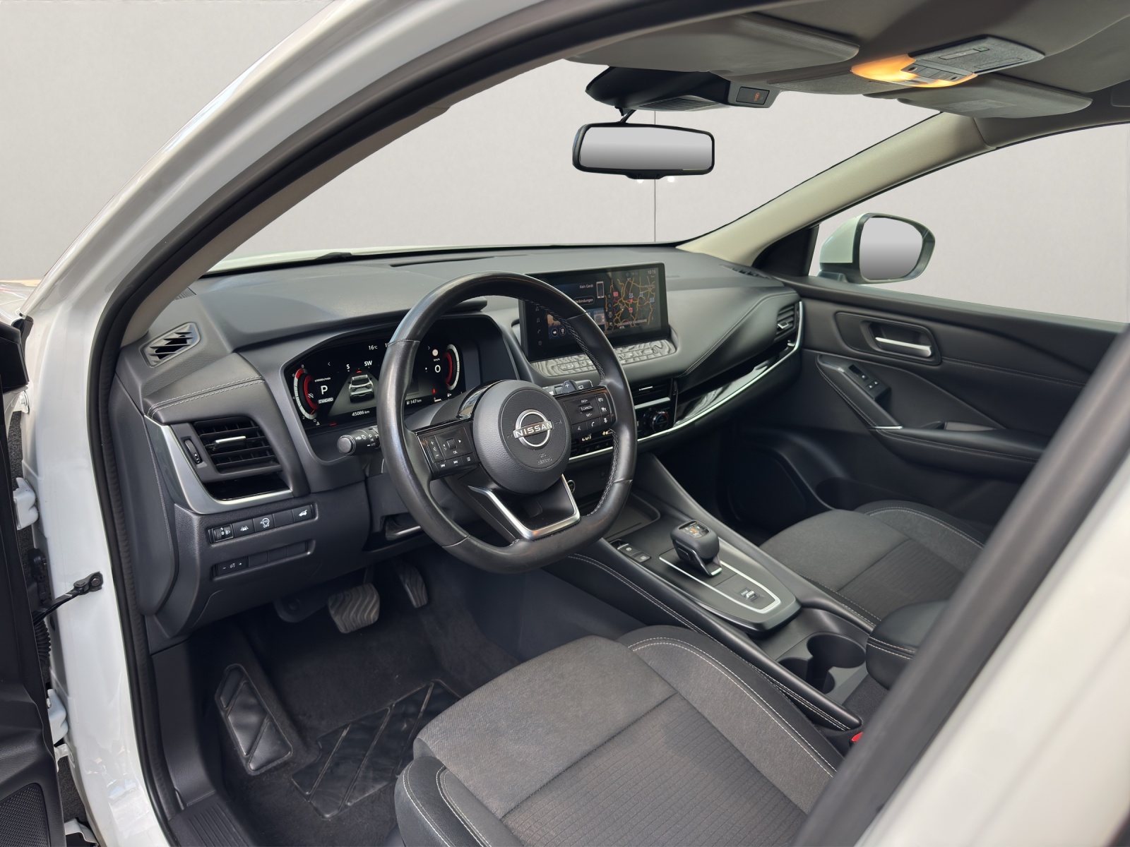 NISSAN Qashqai 1.3 DIG-T MHEV Acenta Xtronic-image-8