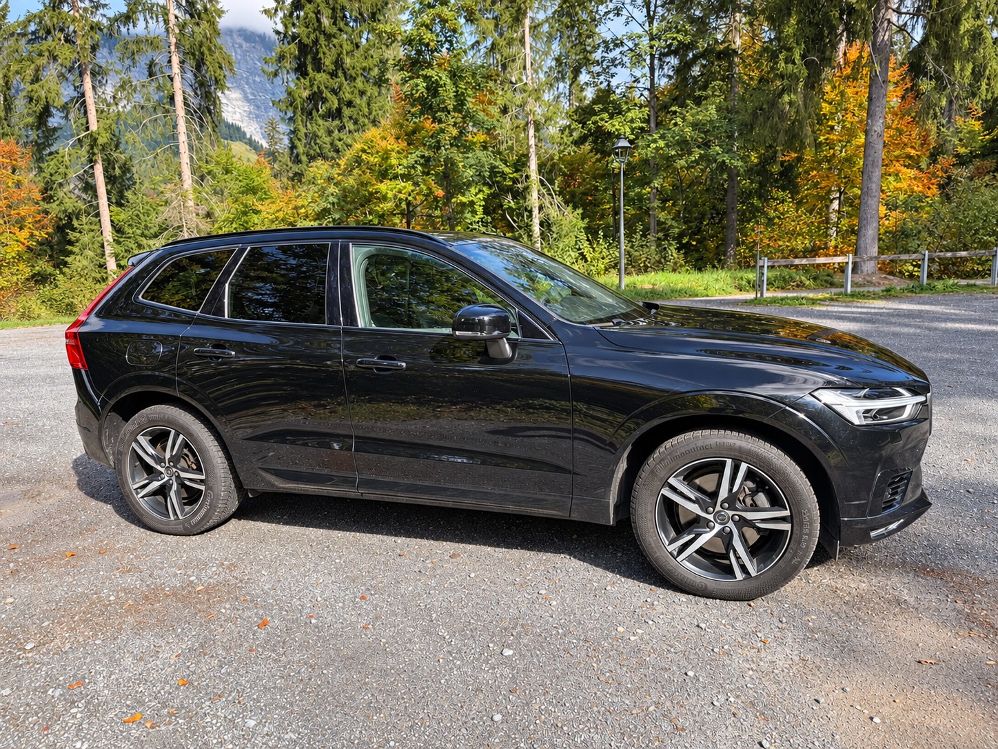 VOLVO 2.0 T8 TE R-Design eAWD-image-1