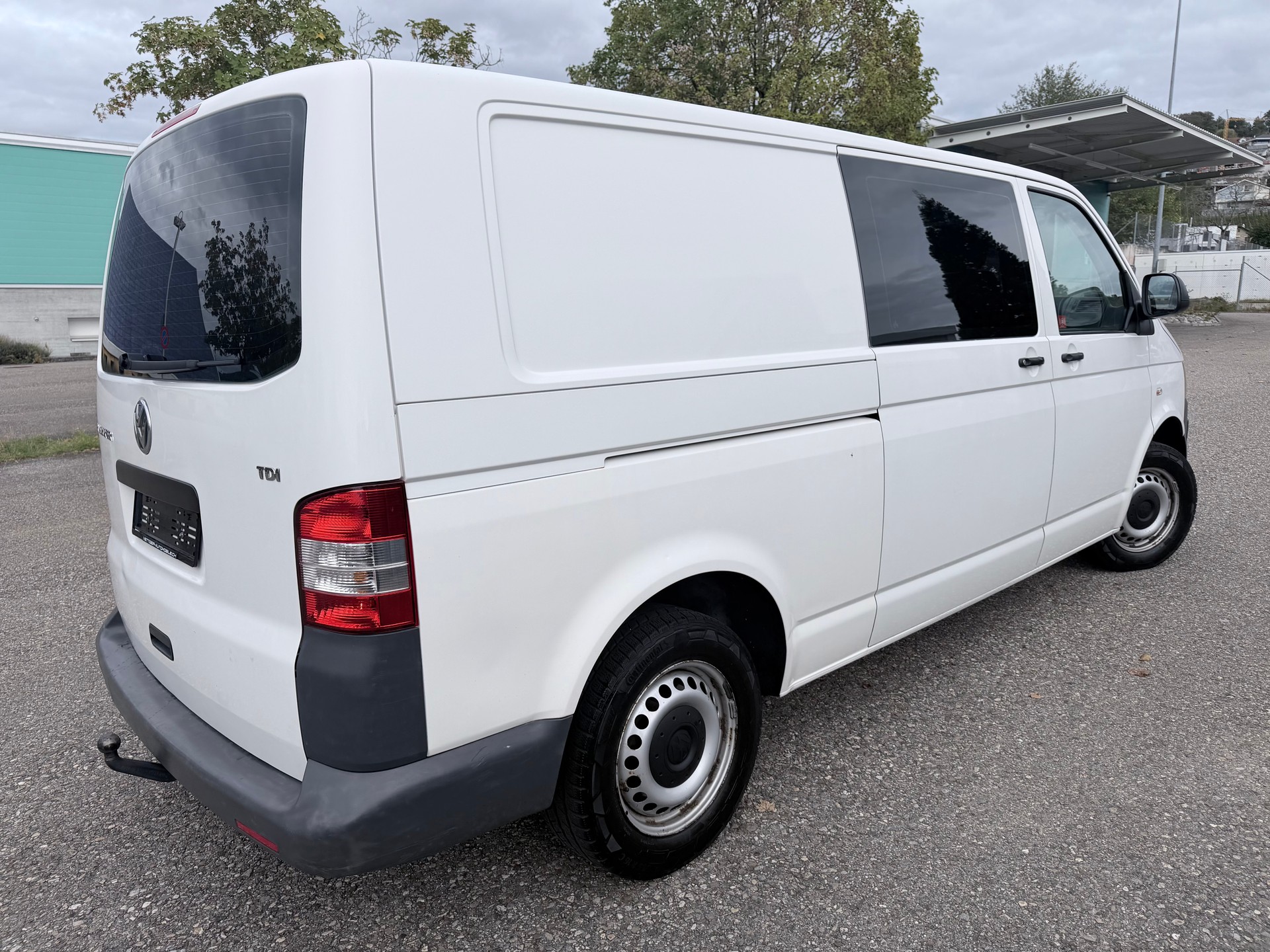 VW T5 2.0 TDI-image-2