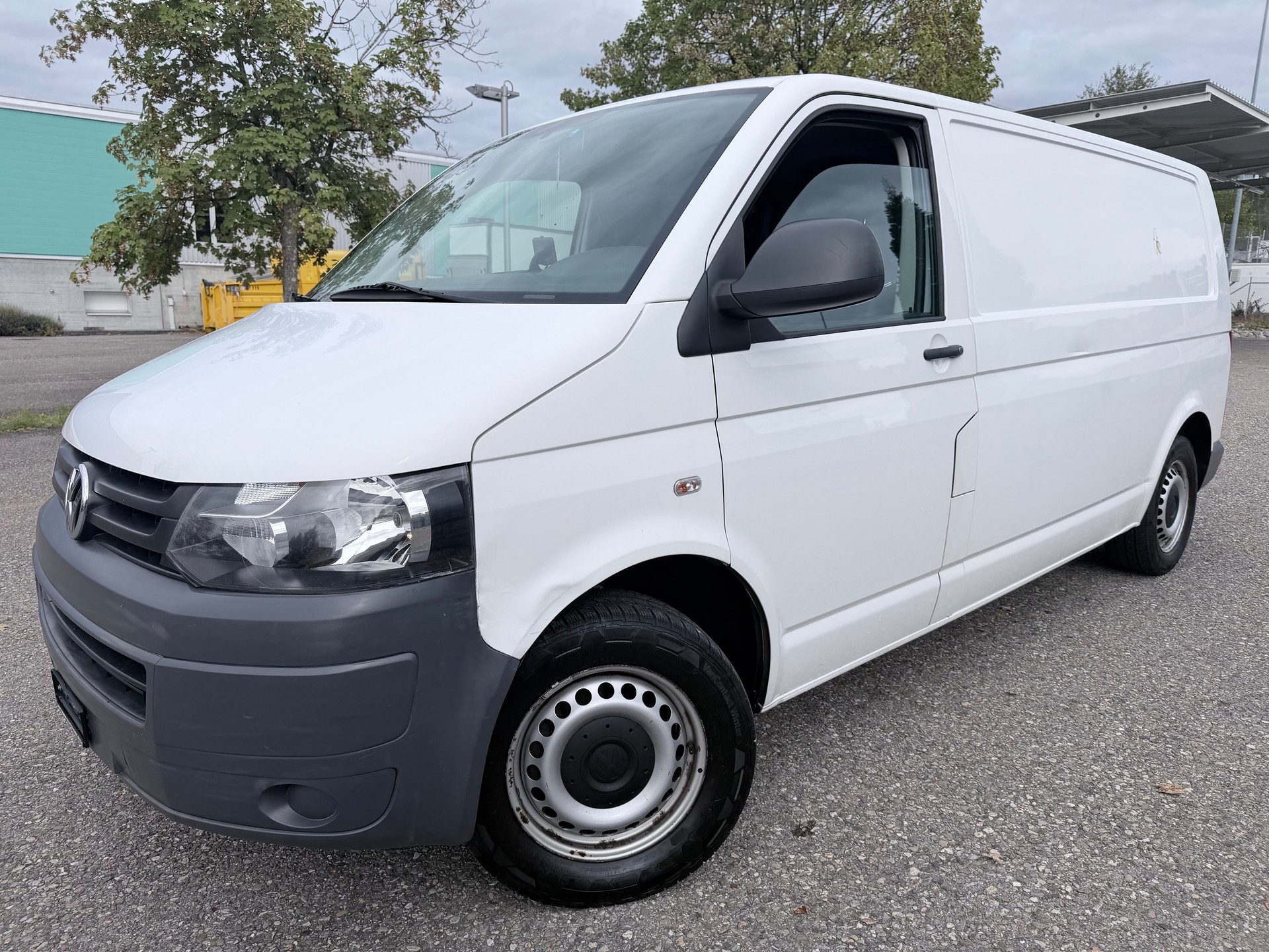 VW T5 2.0 TDI-image-1
