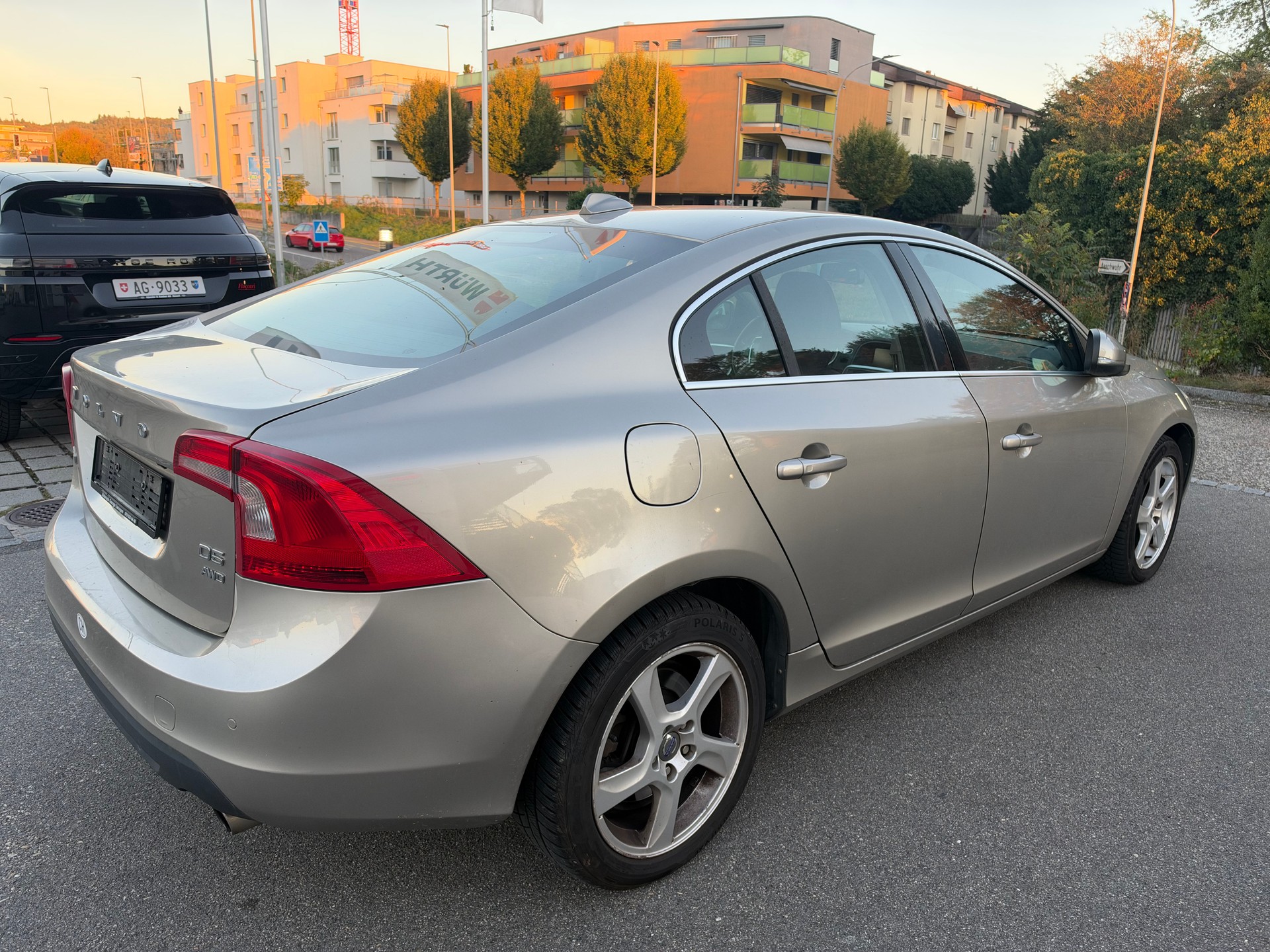 VOLVO S60 D5 AWD Kinetic Geartronic-image-3