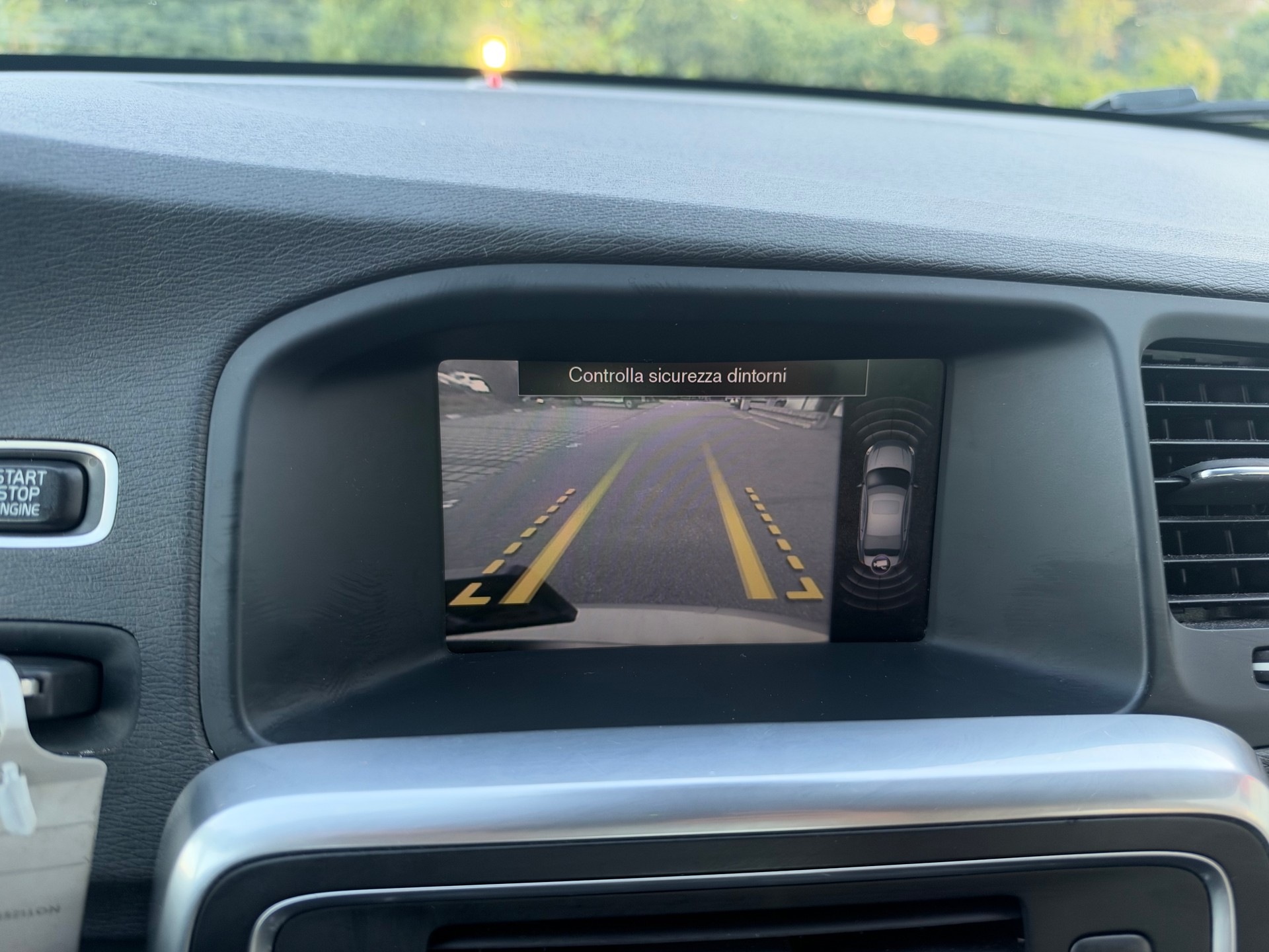 VOLVO S60 D5 AWD Kinetic Geartronic-image-7