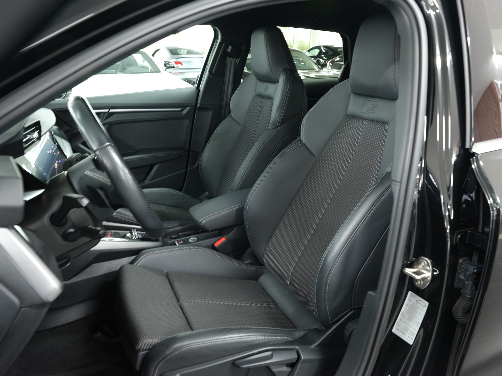 AUDI A3 Sportback 35 TFSI advanced Attraction S-tronic *CarPlay* *360 Kamera* *Werksgarantie*-image-15