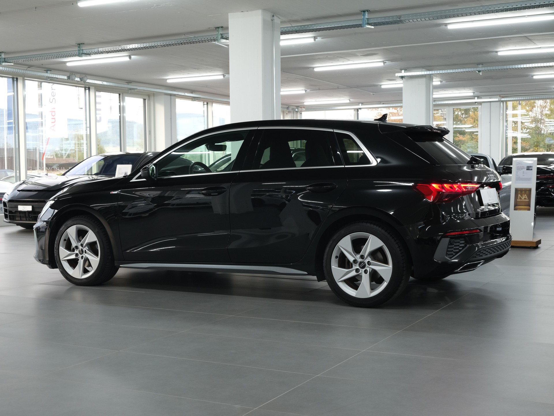 AUDI A3 Sportback 35 TFSI advanced Attraction S-tronic *CarPlay* *360 Kamera* *Werksgarantie*-image-11