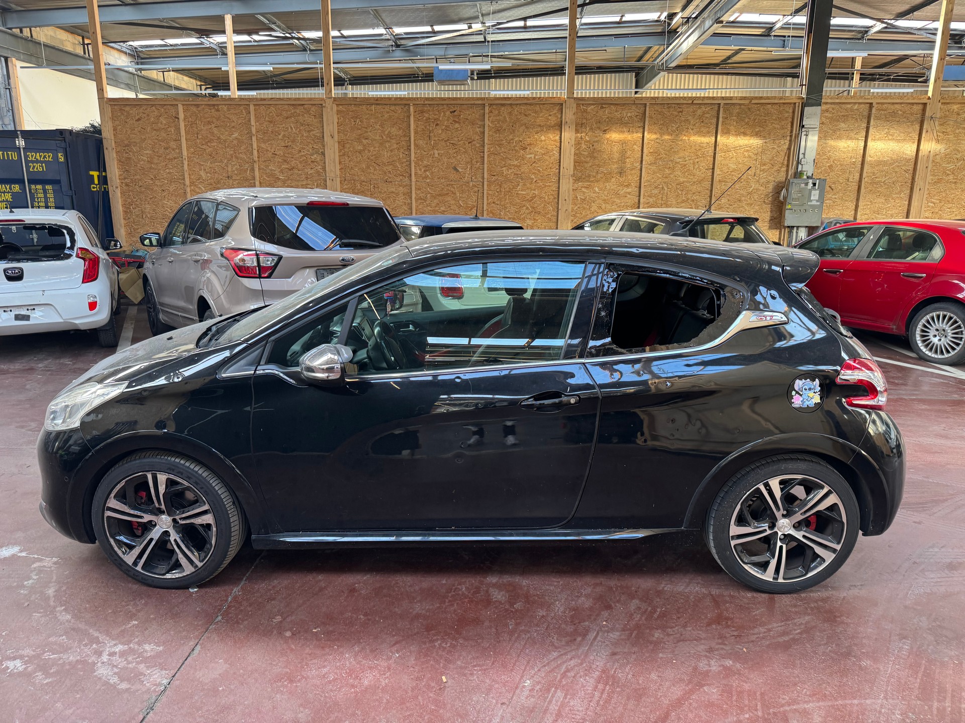 PEUGEOT 208 1.6 Turbo GTi-image-8